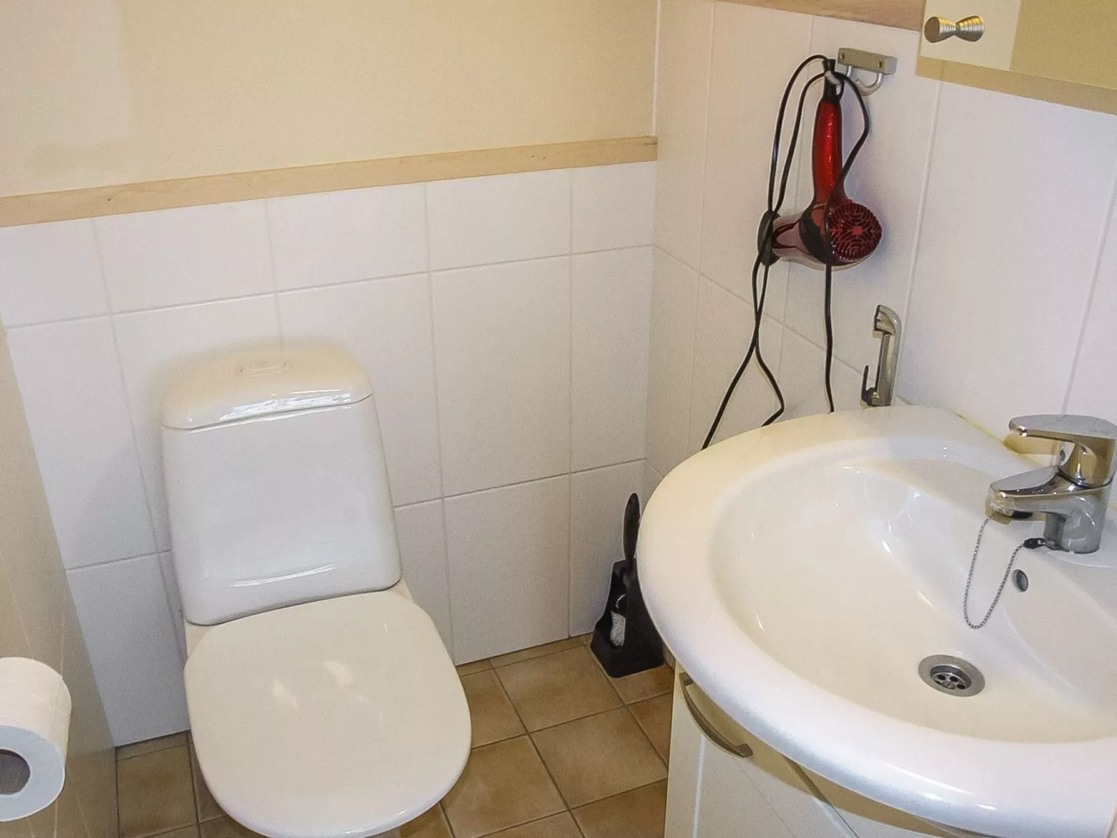 Hankipolku 4c-Binnen