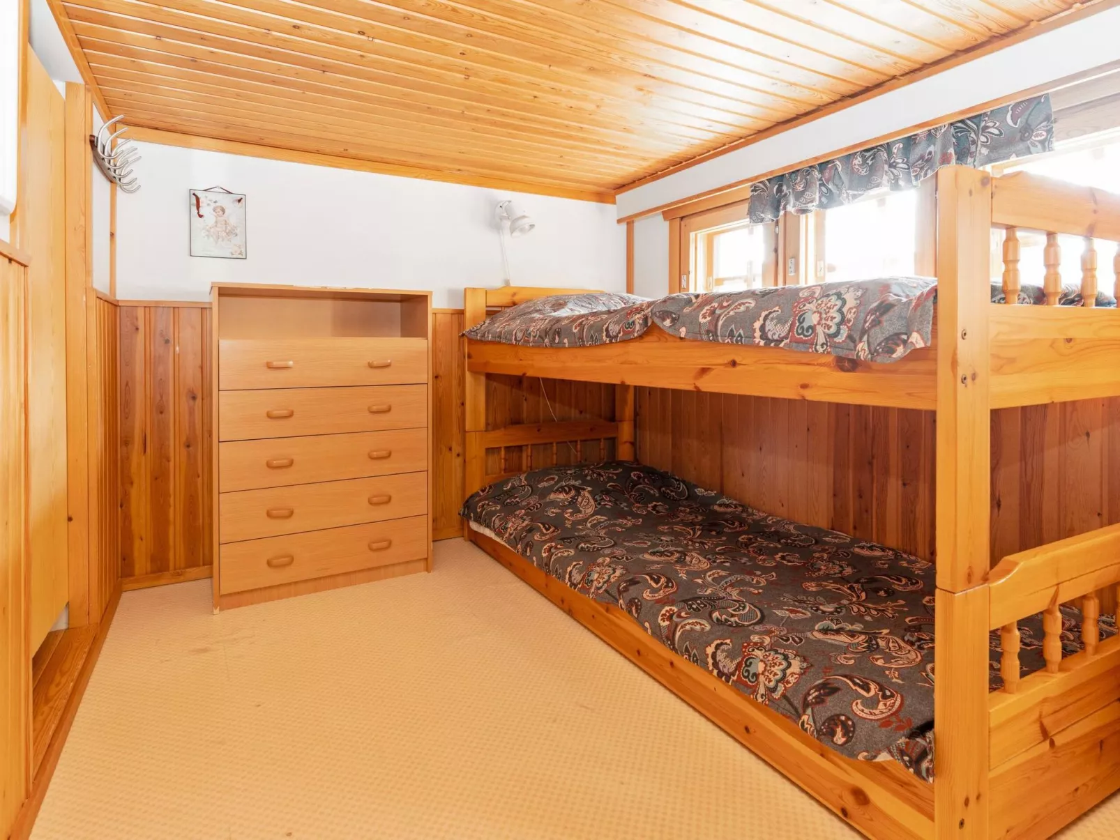 Lomakivakka b6-Binnen