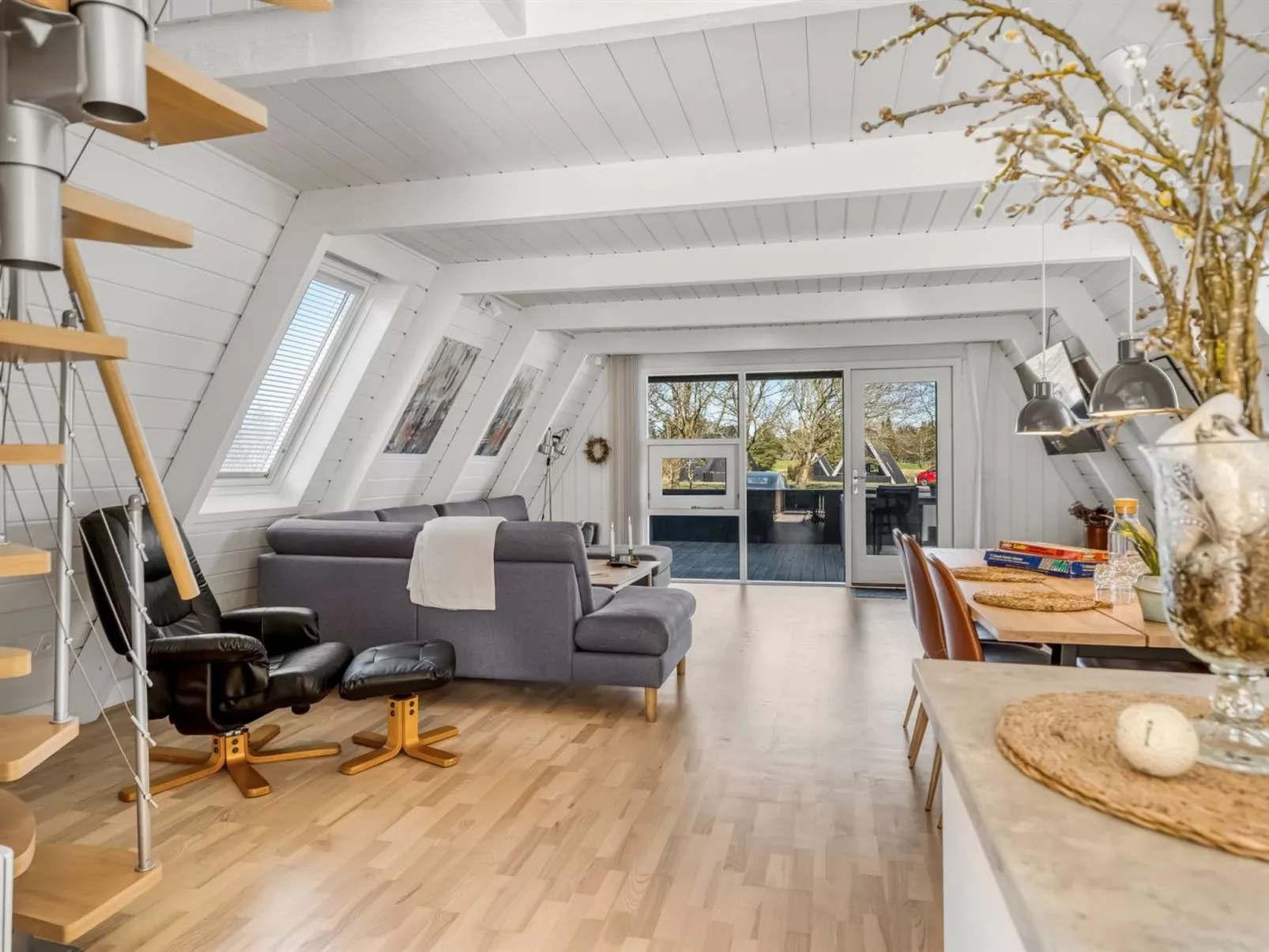 "Kauno" - 16km to the fjord-Binnen