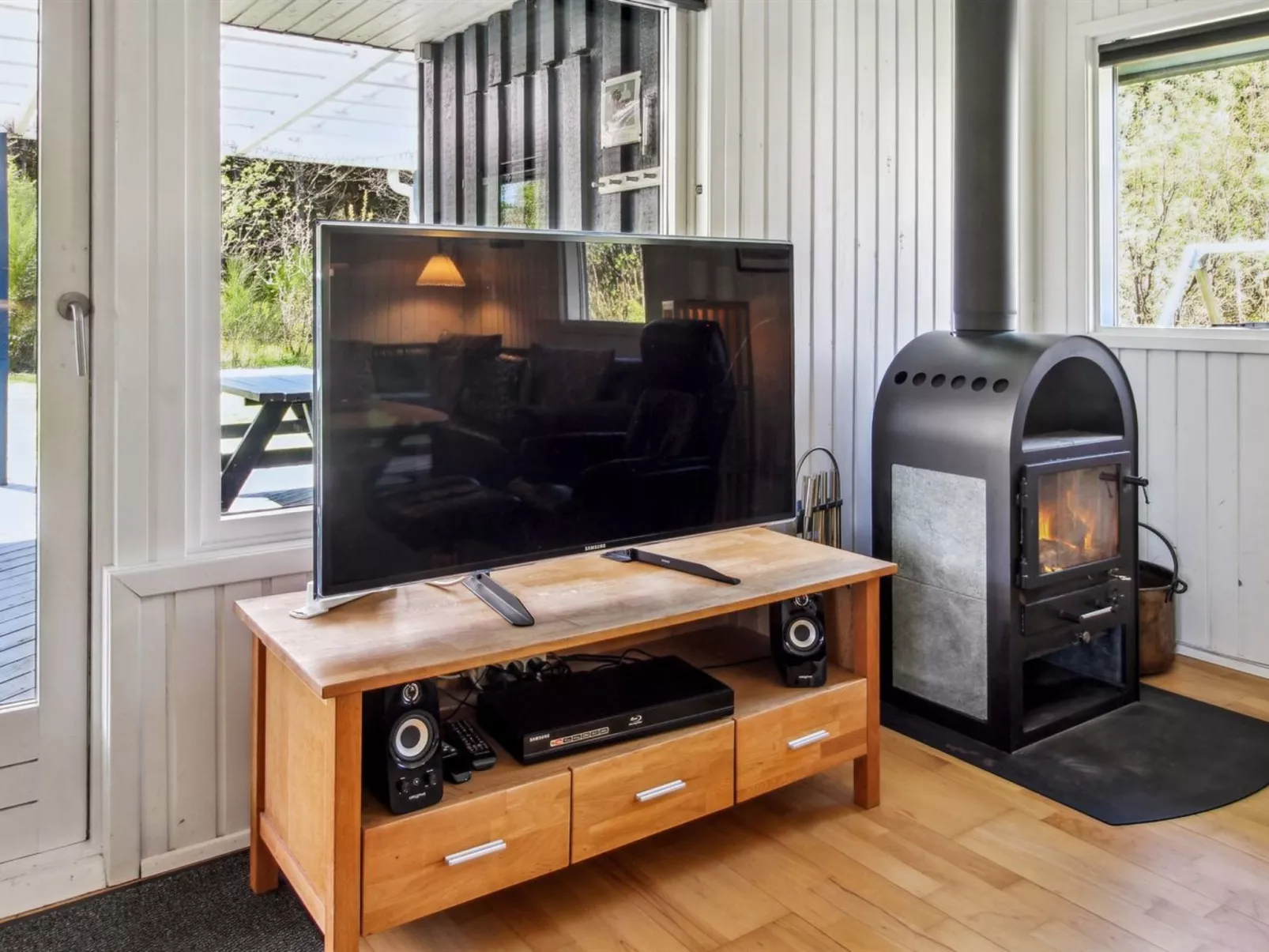 "Alia" - 30km from the sea-Binnen