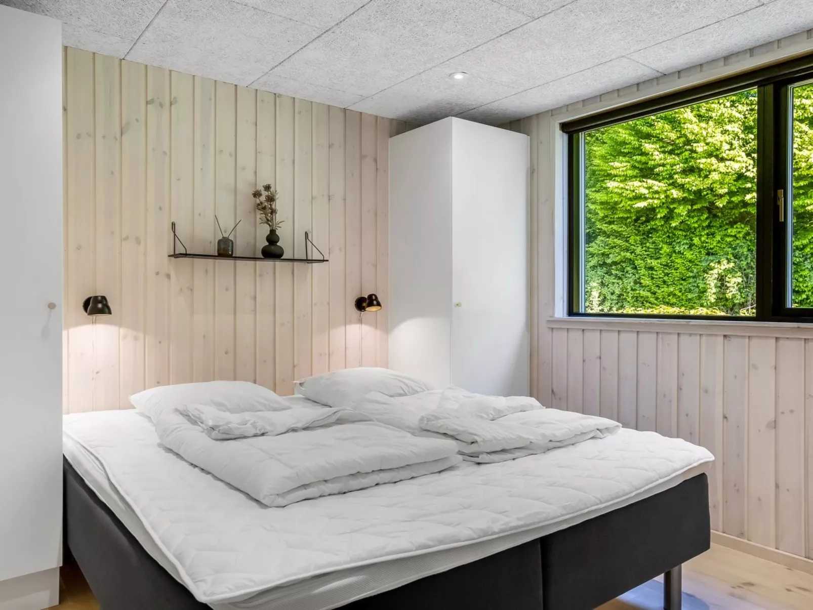 "Goesta" - 250m from the sea-Binnen