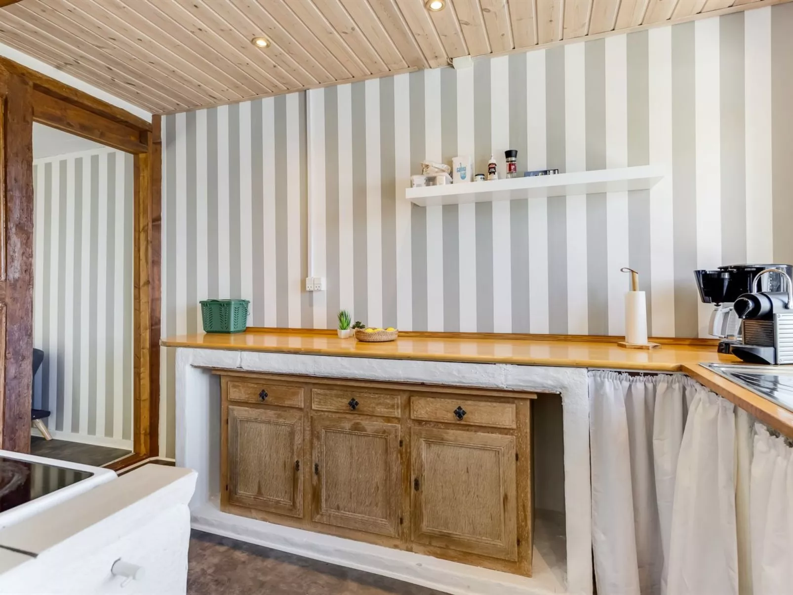 "Ilze" - 20m from the sea-Binnen