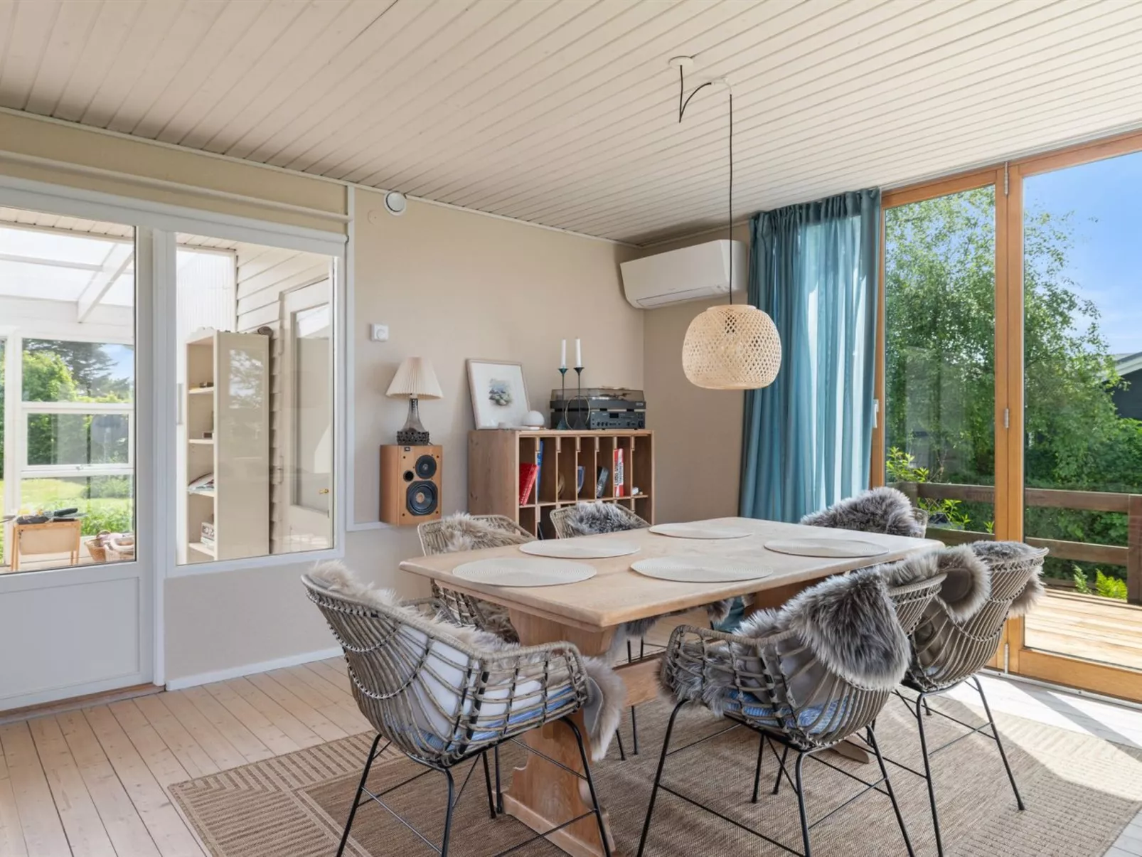 "Nis" - 250m from the sea-Binnen