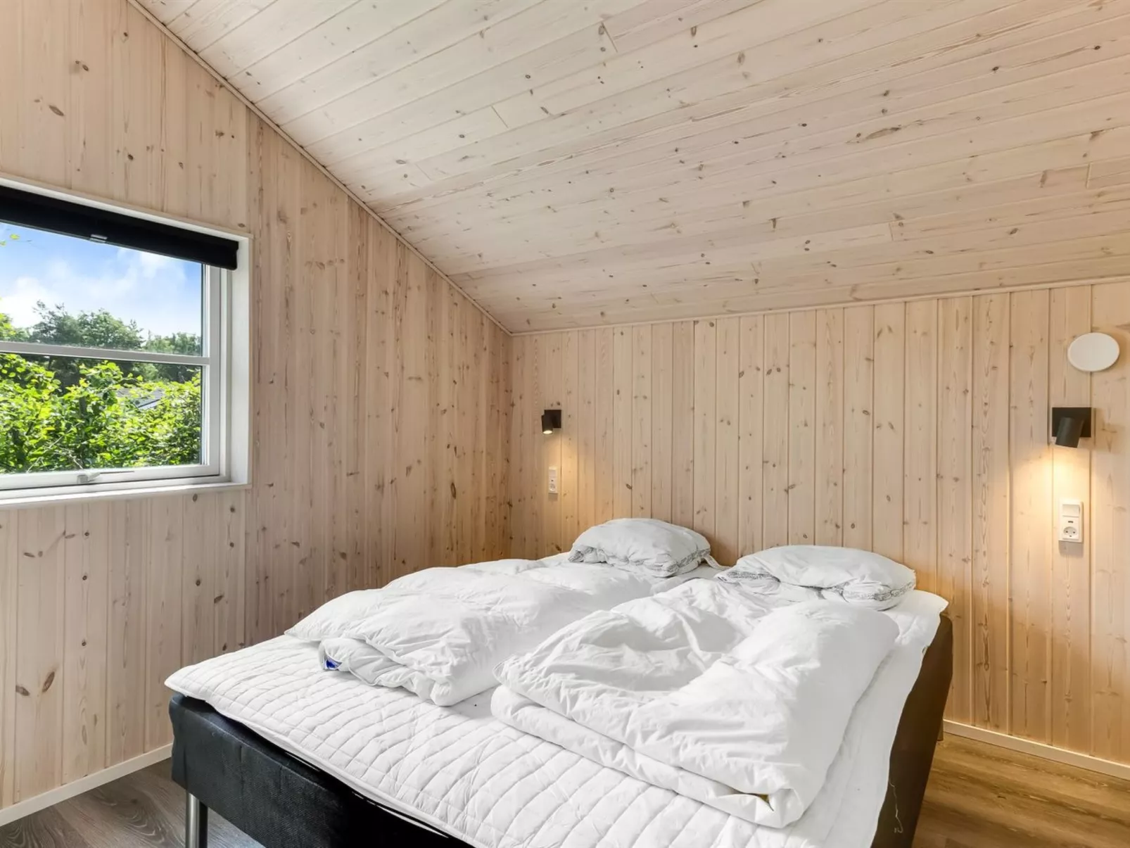 "Matild" - 400m from the sea-Binnen