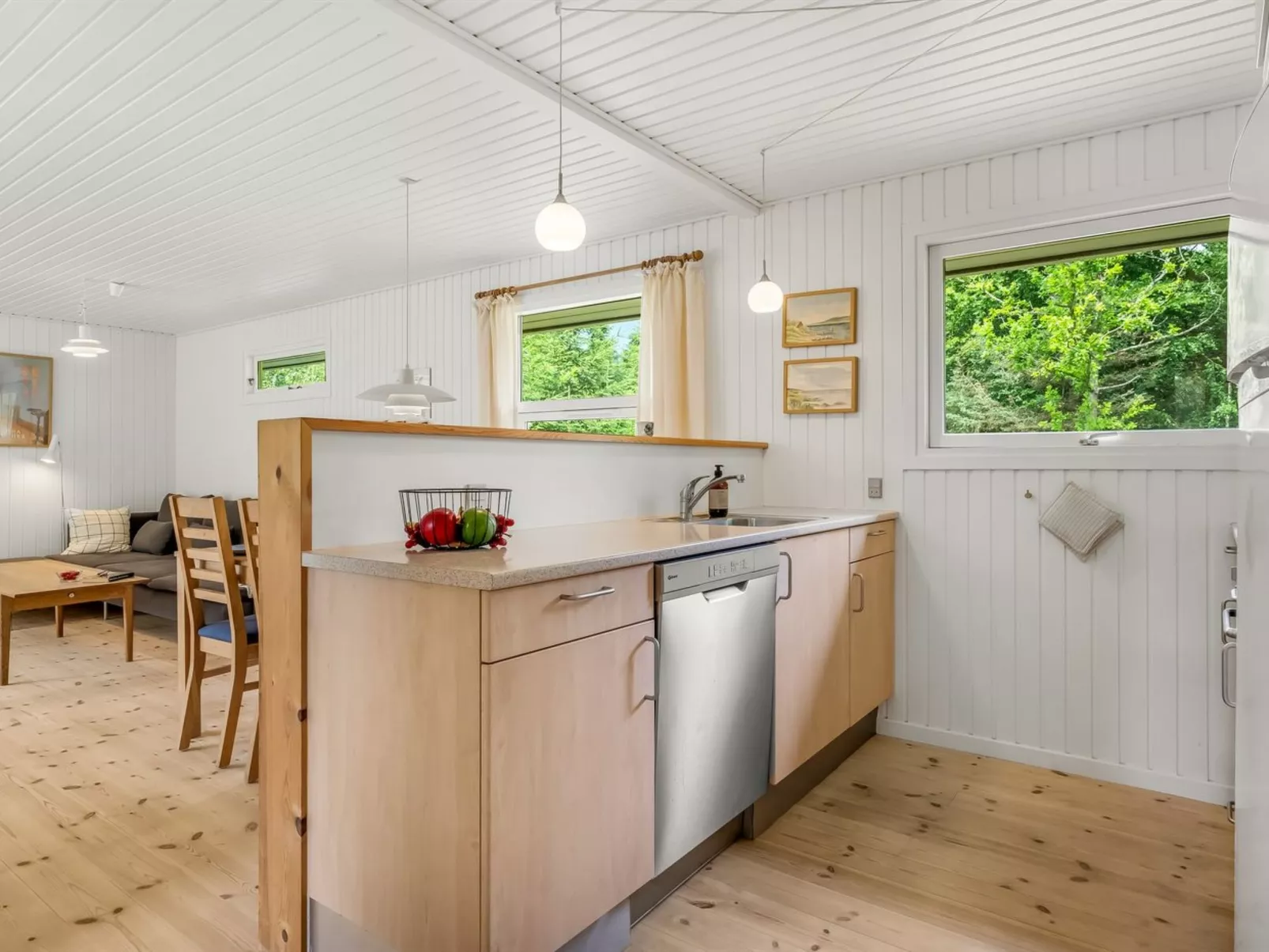 "Ivar" -  from the sea-Binnen