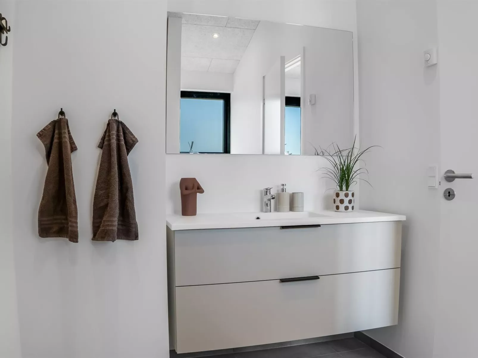 "Silja" - 900m from the sea-Binnen