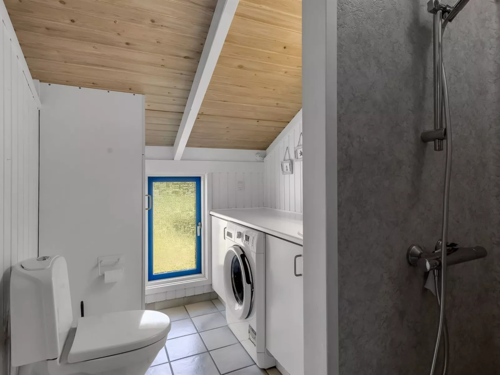 "Rathulf" - 700m from the sea-Binnen