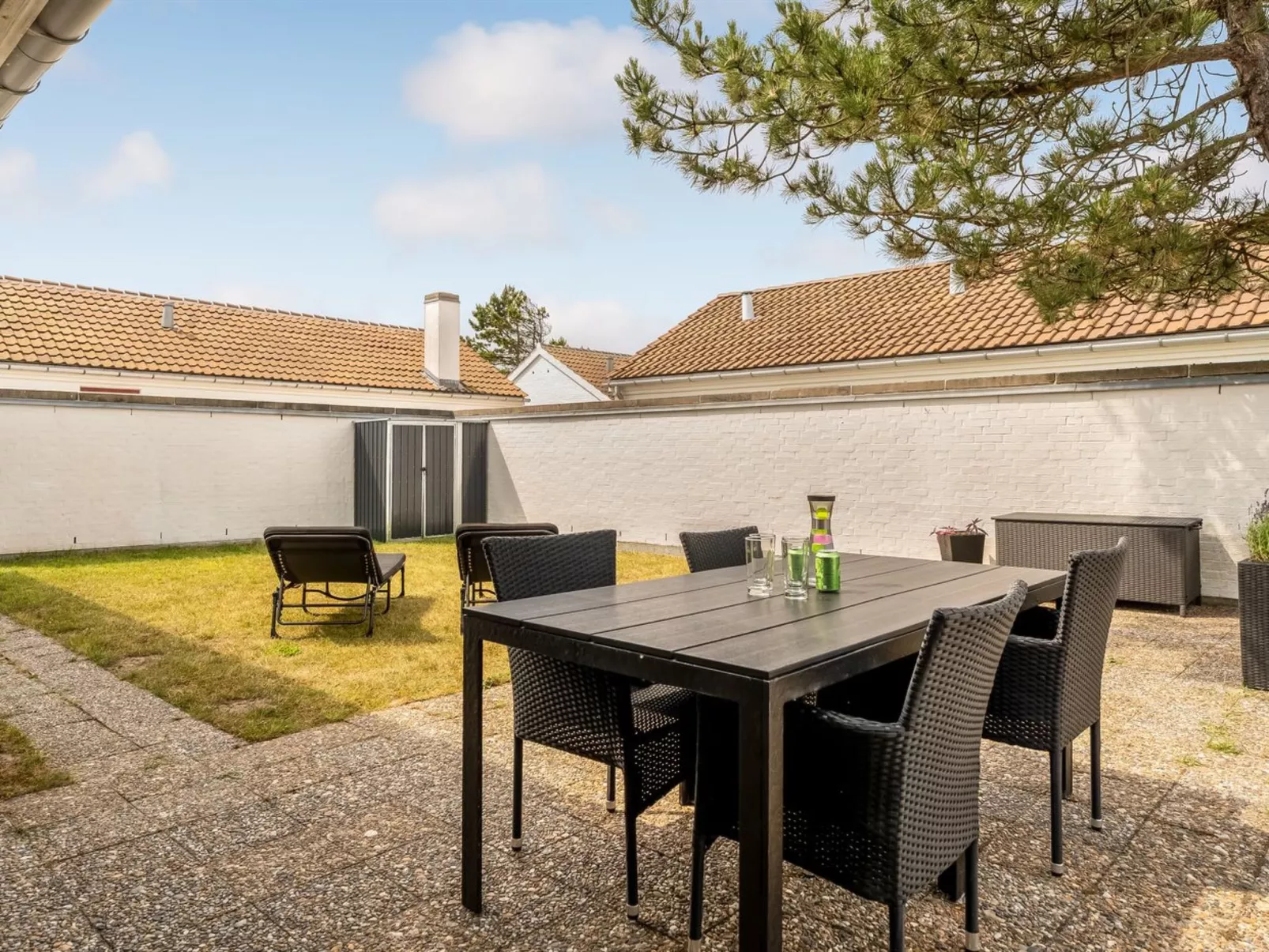 "Aike" - 1km from the sea-Buiten