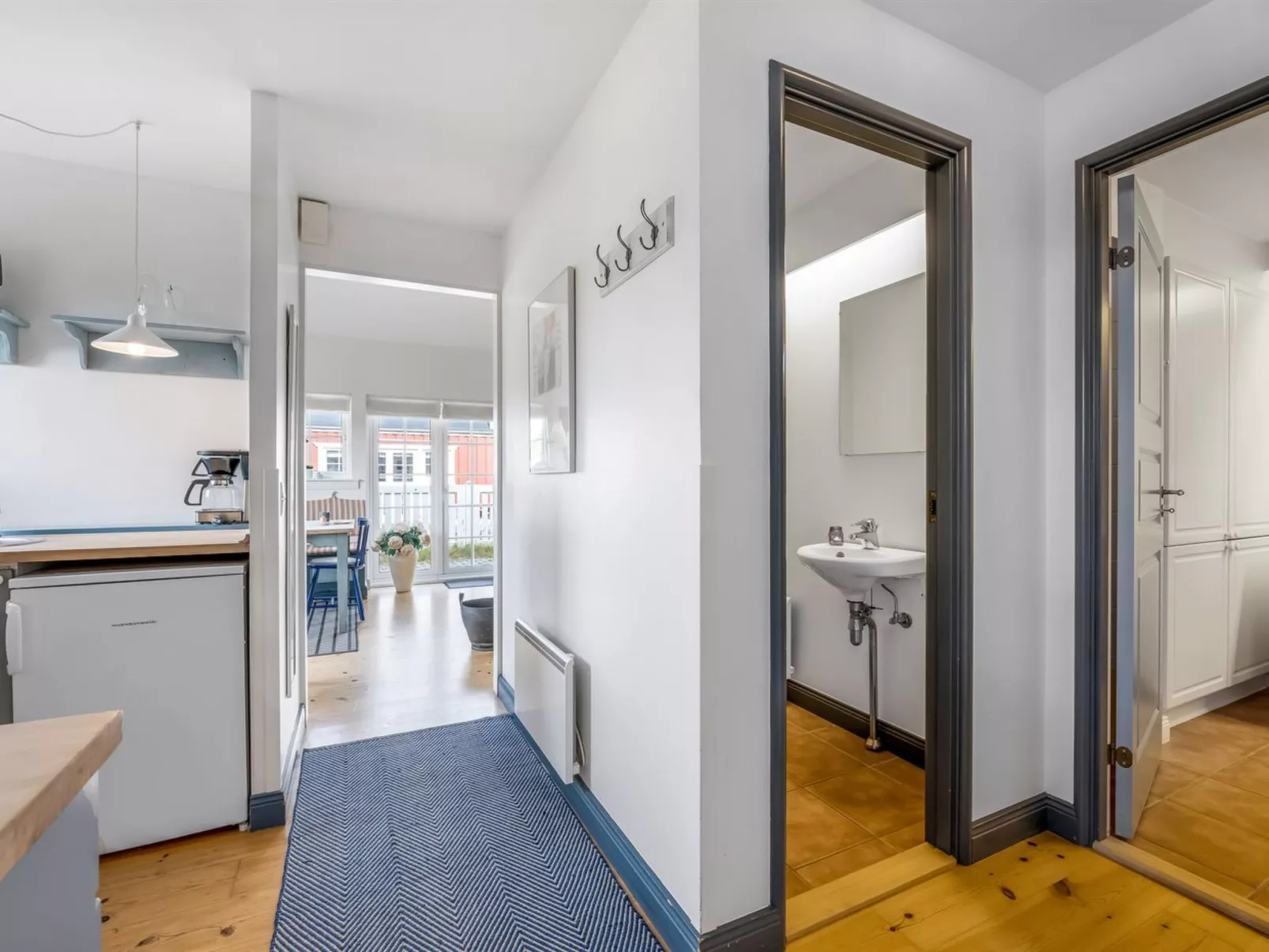 "Hildegerd" - 100m from the sea-Binnen