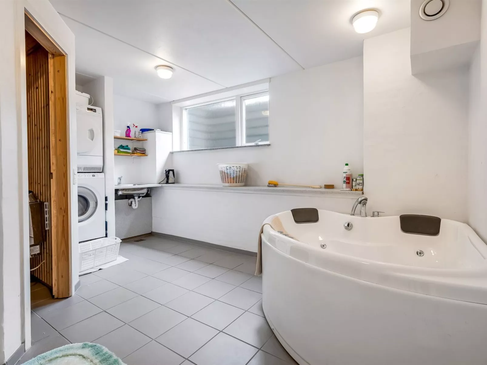 "Jonce" - 800m from the sea-Binnen