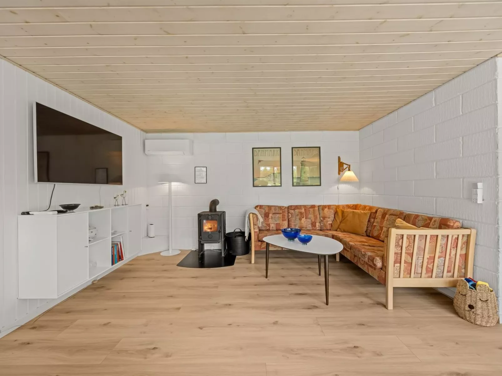 "Annetta" - 800m from the sea-Binnen