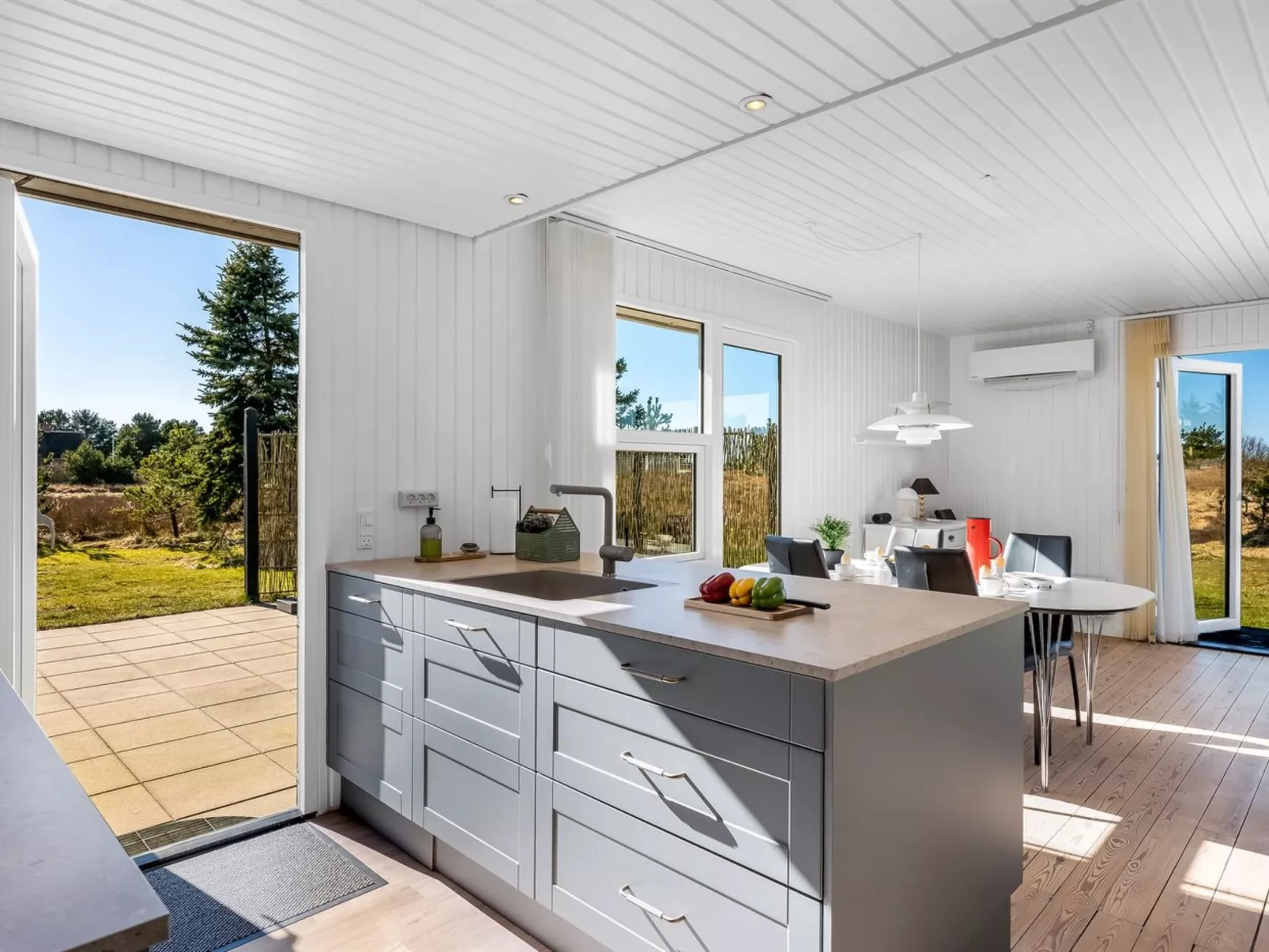 "Sinikka" - 900m from the sea-Binnen