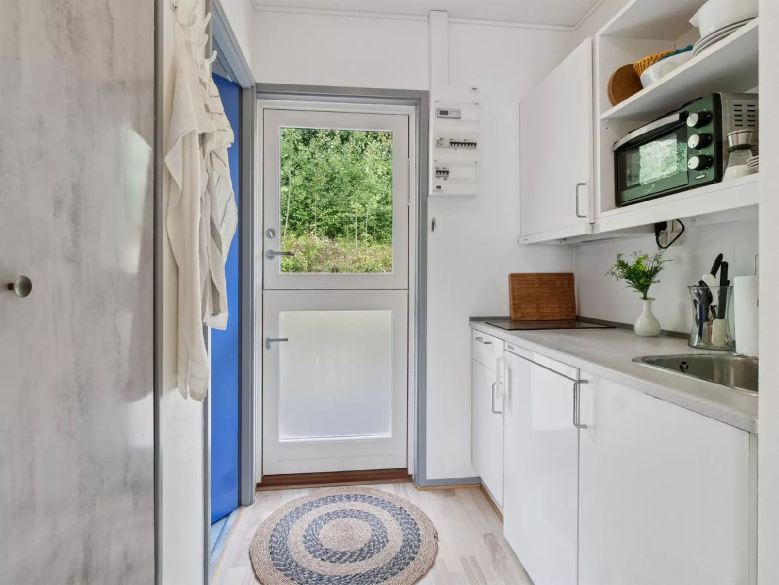 "Vili" - 300m from the sea-Binnen