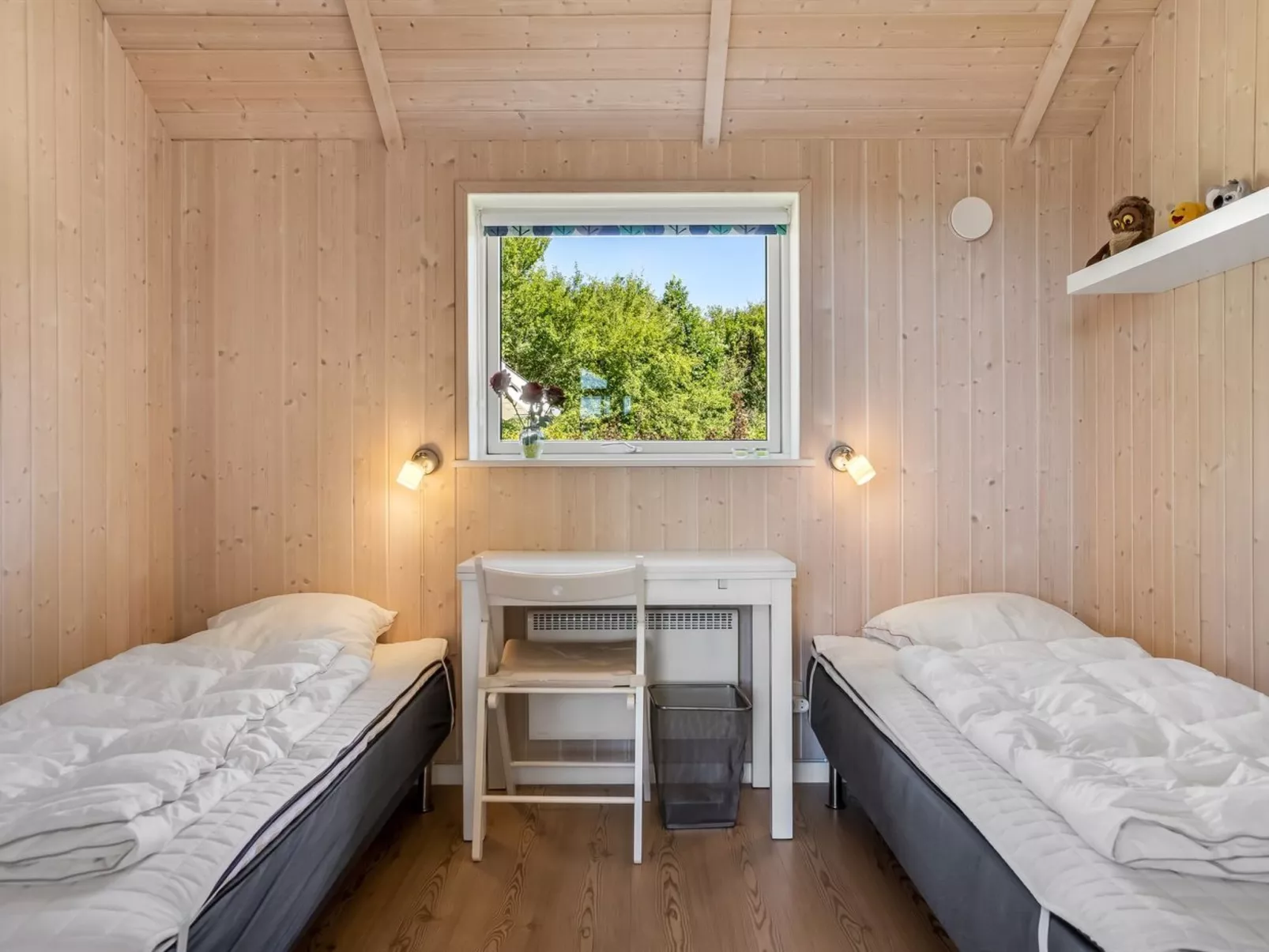 "Rosamunde" - 700m from the sea-Binnen