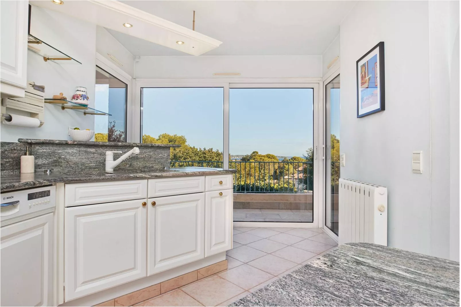 AP-652-PERTUADES-Niet-getagd