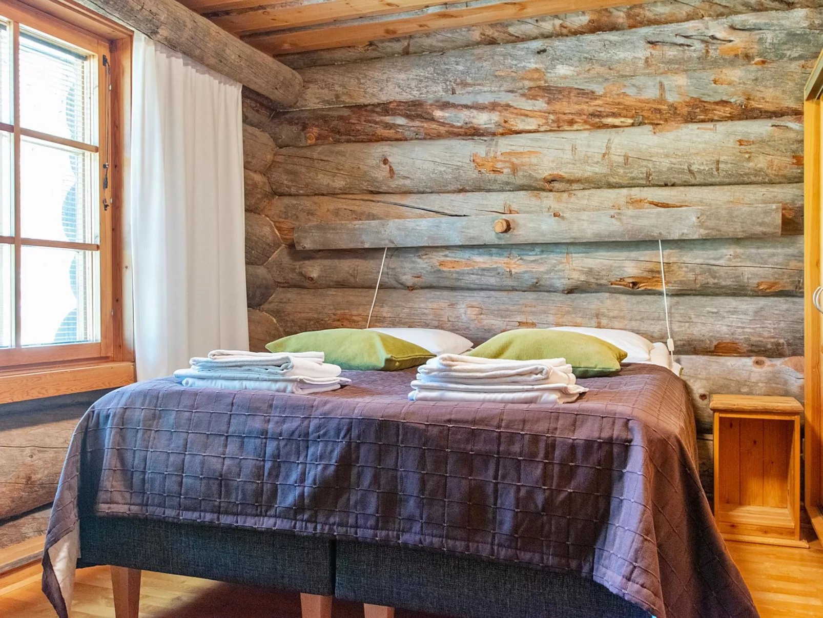 Sokosti - puilakka 4-Binnen