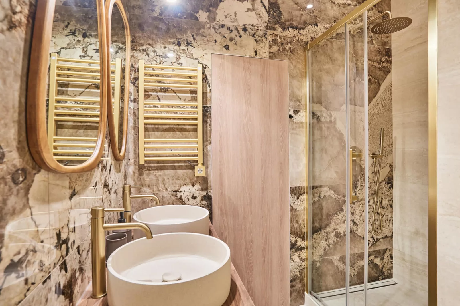 LOUVEL NEW-Niet-getagd