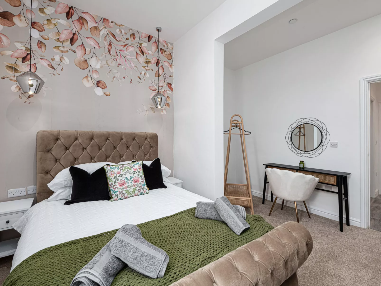 Peace Retreats-Binnen