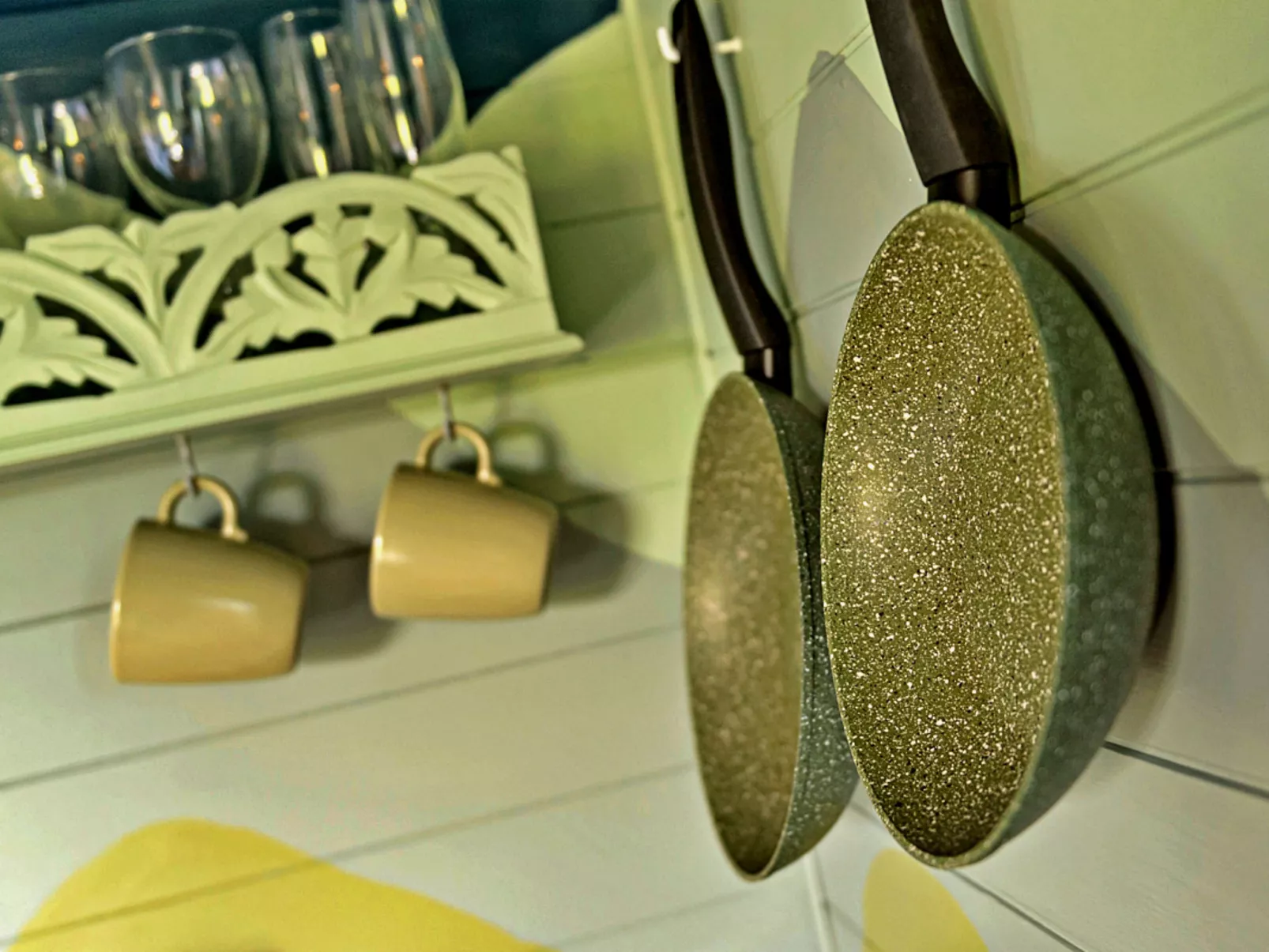 'Angharad' Poachers Hut-Binnen