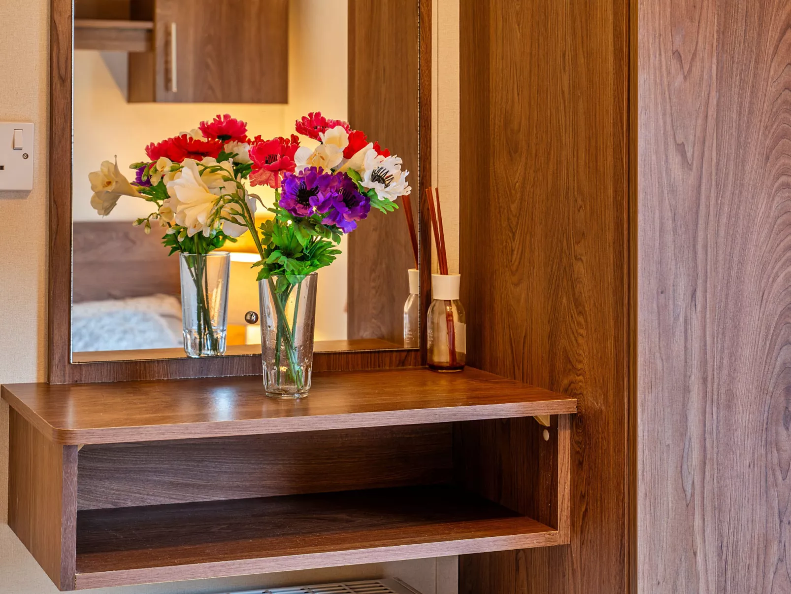 Phoenix Retreat-Binnen