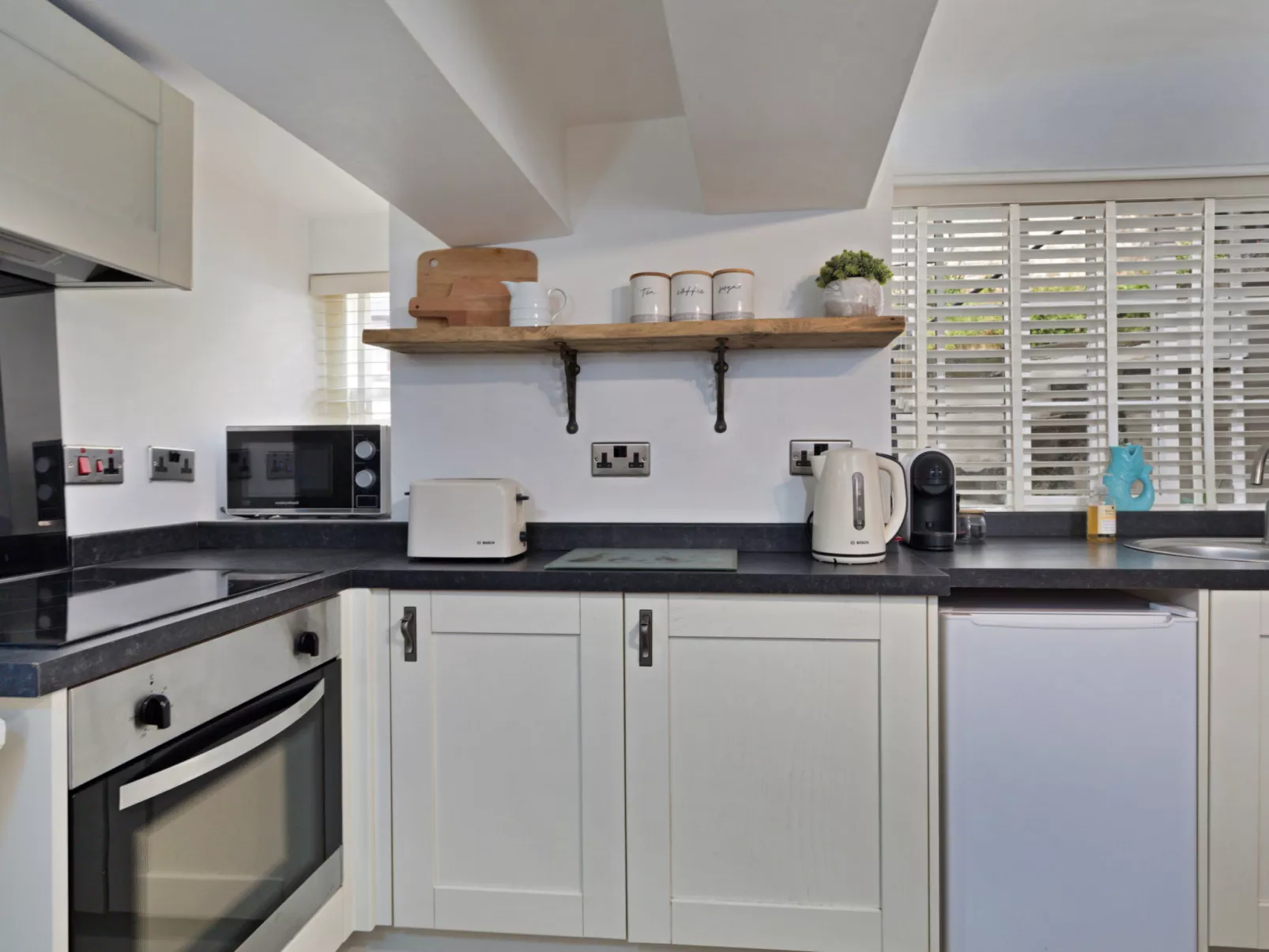 Duck Down Cottage-Binnen