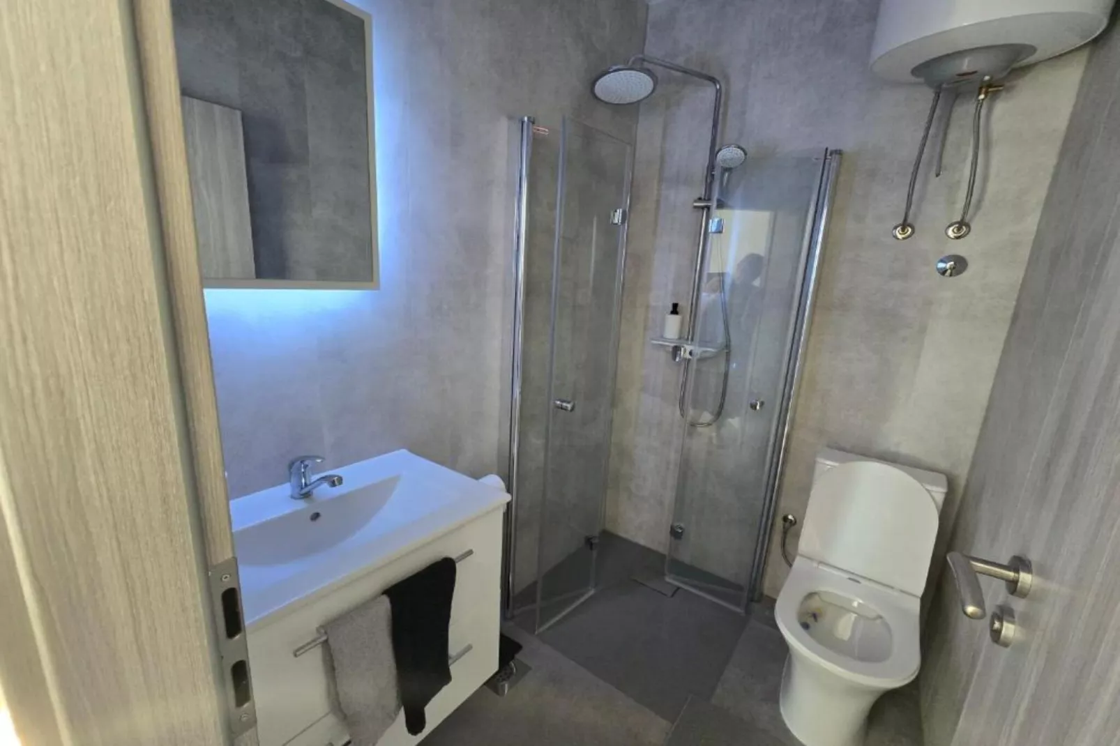 Rooms Burnum - Double Room 5-Badkamer