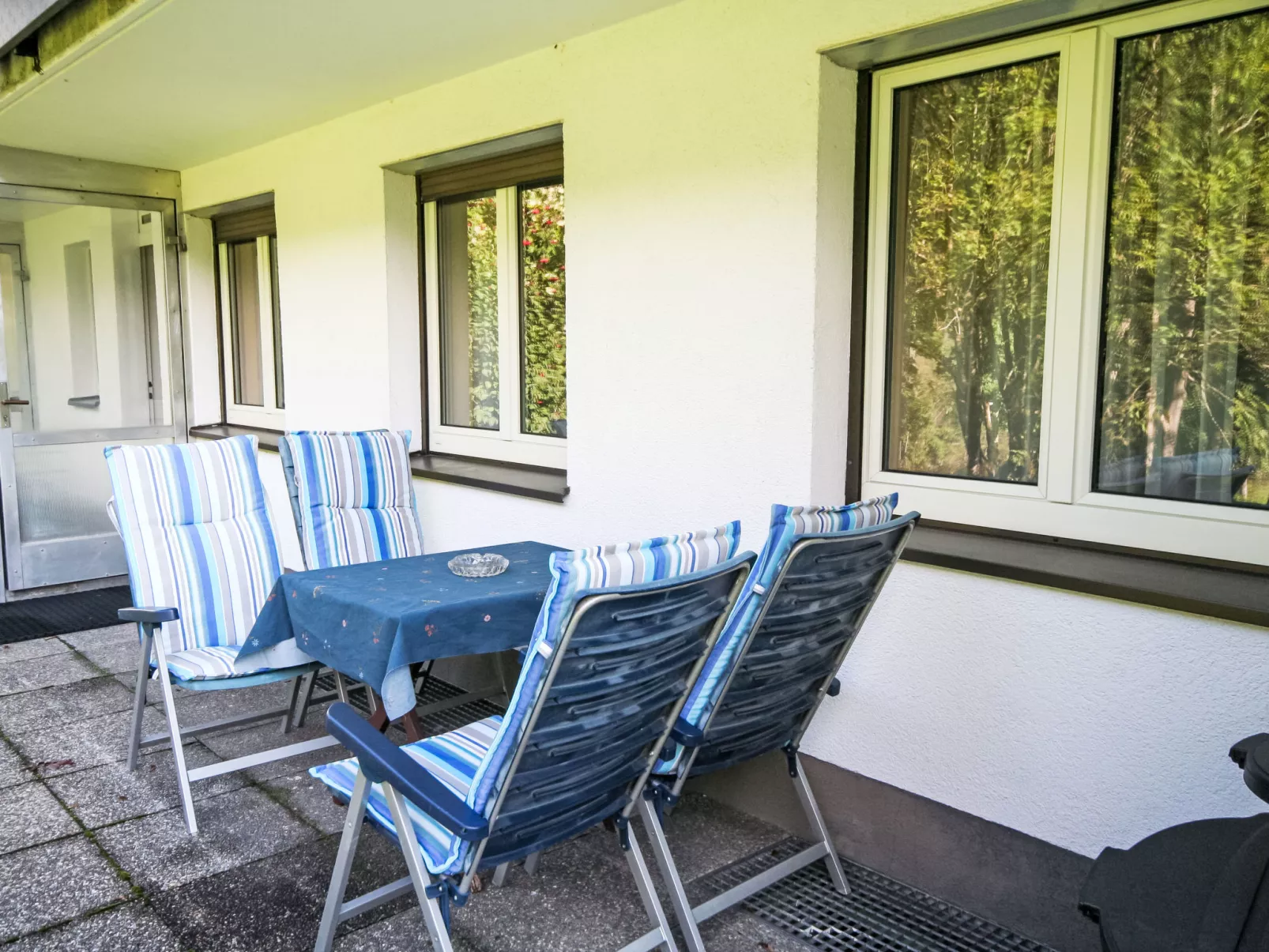 Apartment Kriasi-Buiten