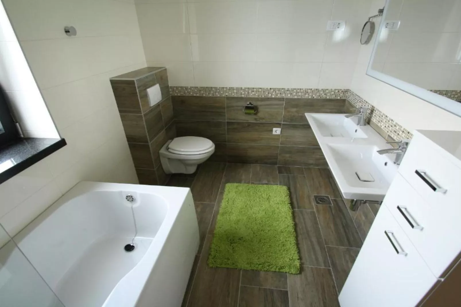 Beachfront Luxury Villa with Private Pool and Stunning Sea Views-Badkamer