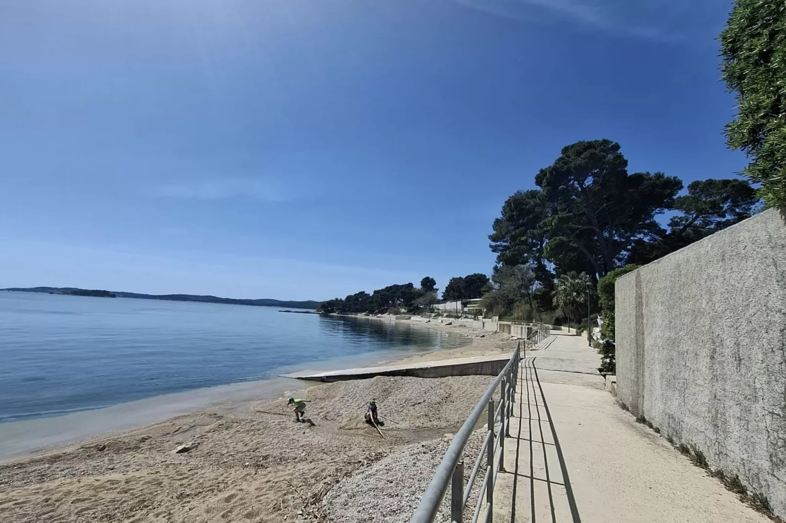 Apartment Jakić - One Bedroom Apartment with Garden View-Uitzicht