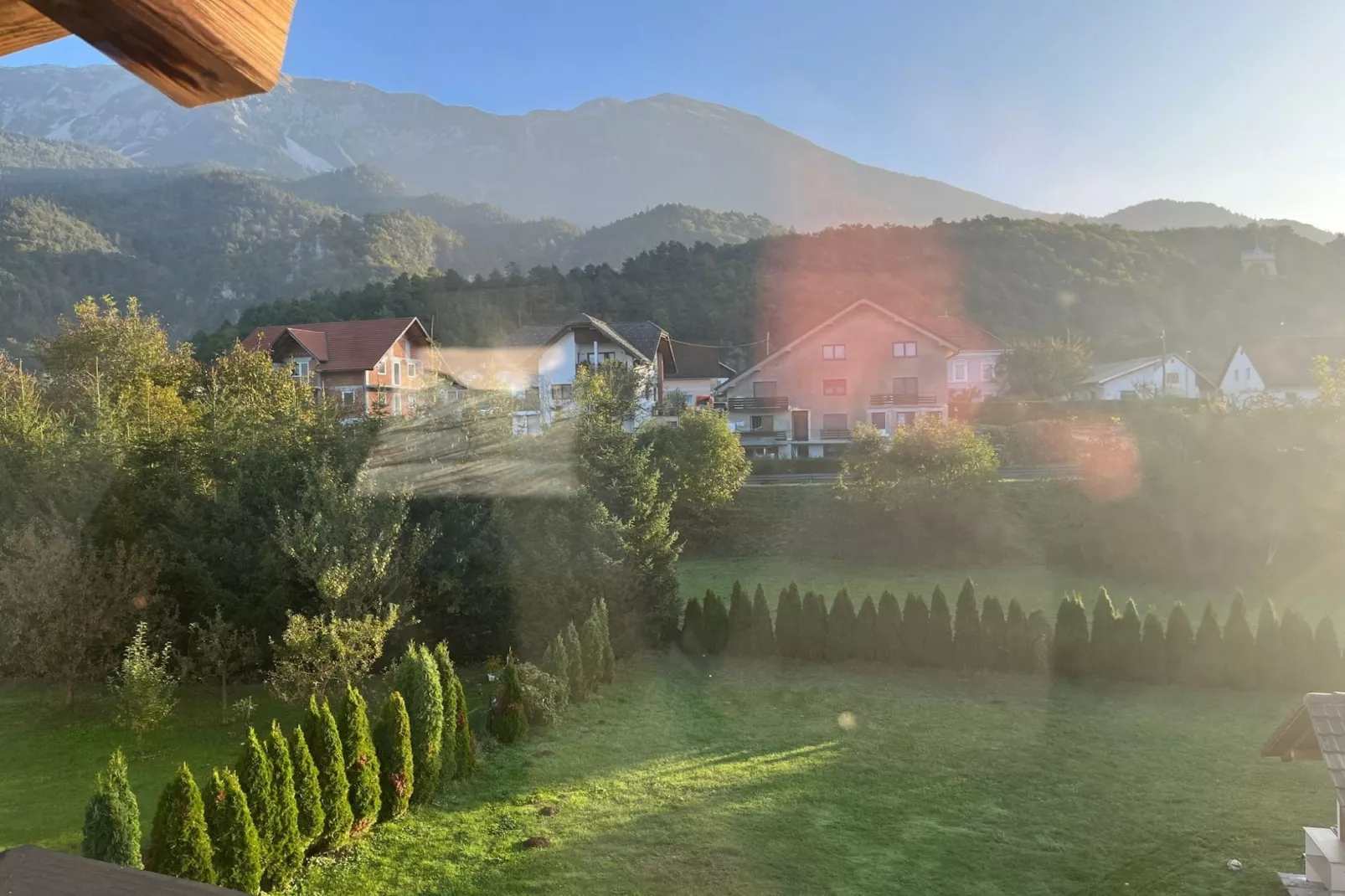 Meadow Tranquil Apartments with Evergreen Garden - Two Bedroom Apartment