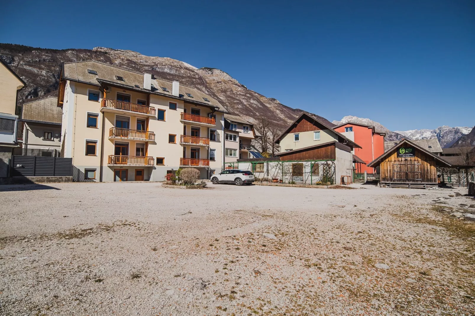 Bovec Picturesque Mountain Vista Residences - Two Bedroom Apartment (owner D)-Buitenlucht