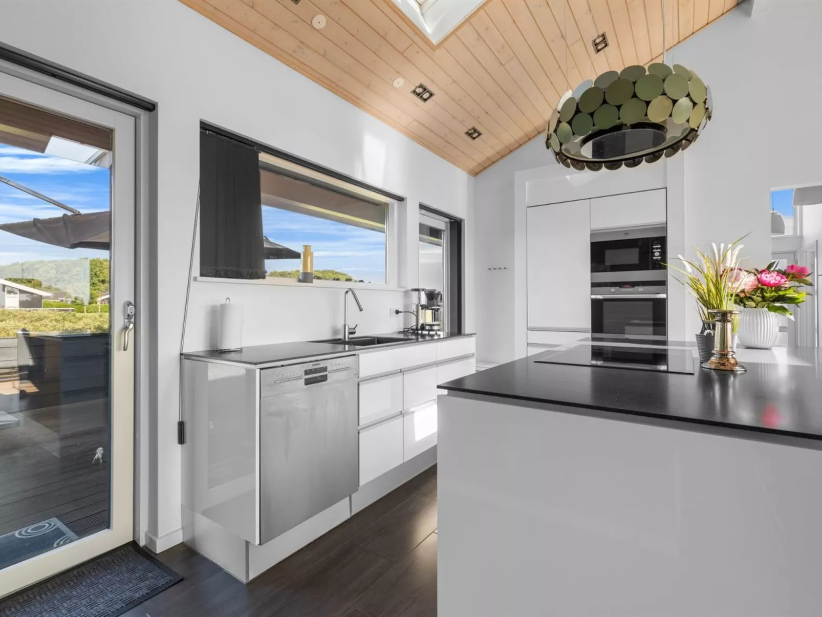 "Konsta" - 300m from the sea-Binnen