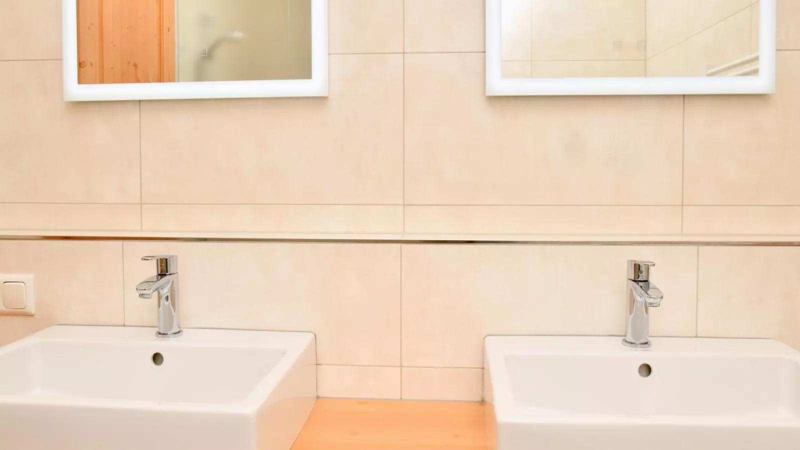 Apartments Next To The Ski Lift GF 2-Badkamer