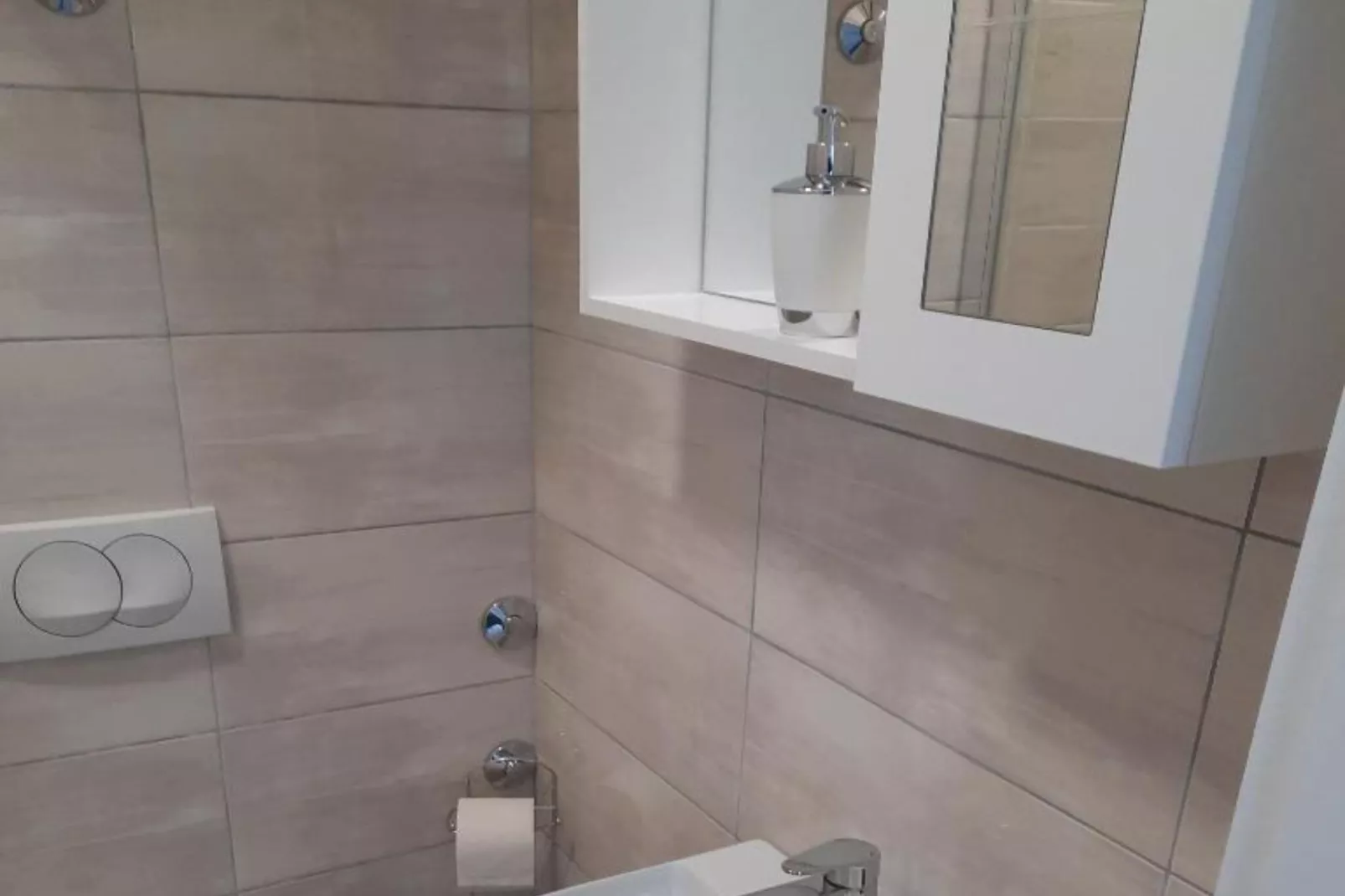 Two Bedroom Apartment-Badkamer