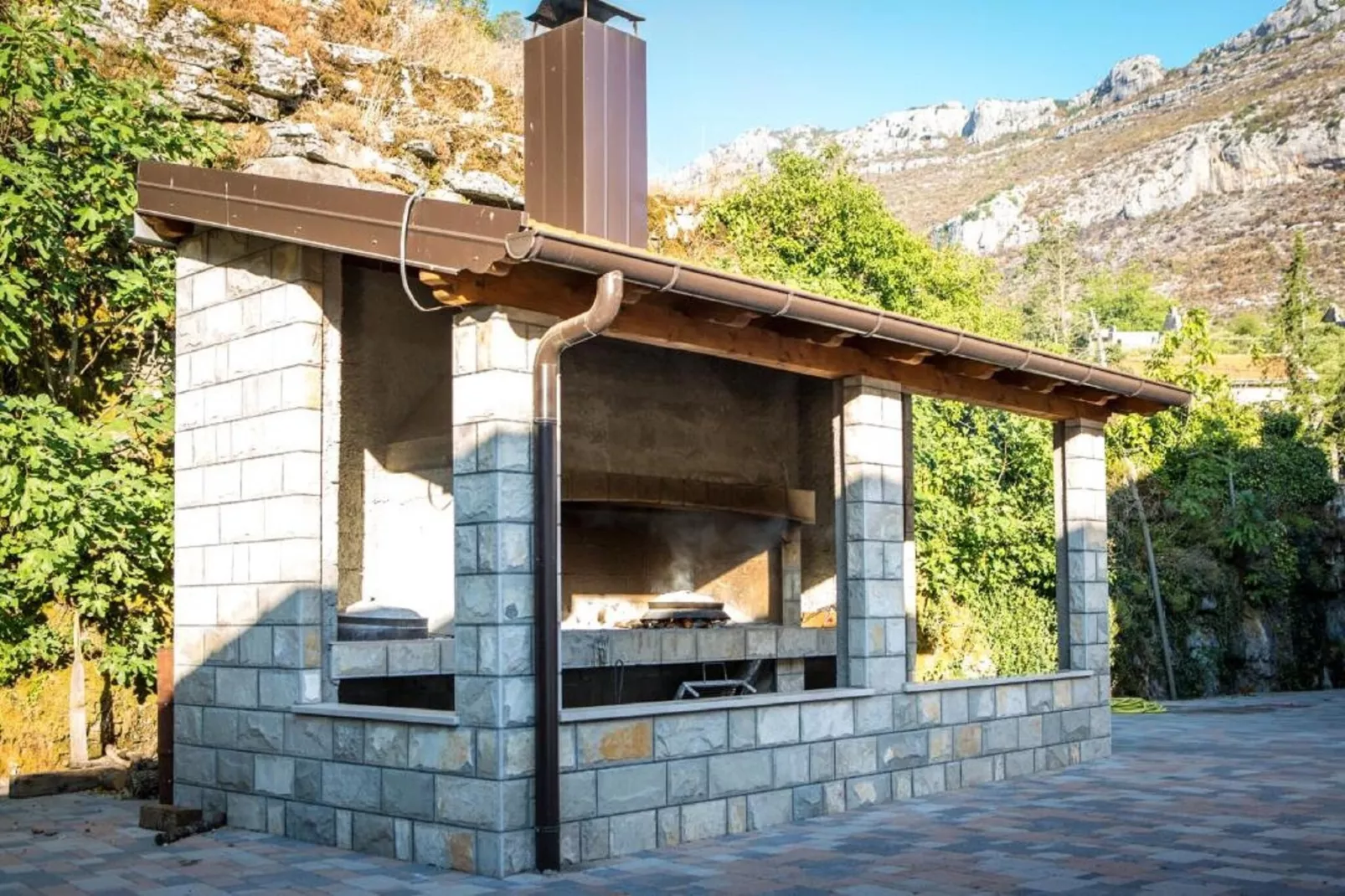 Apartments Zavala- Apartment 1-Buitenlucht