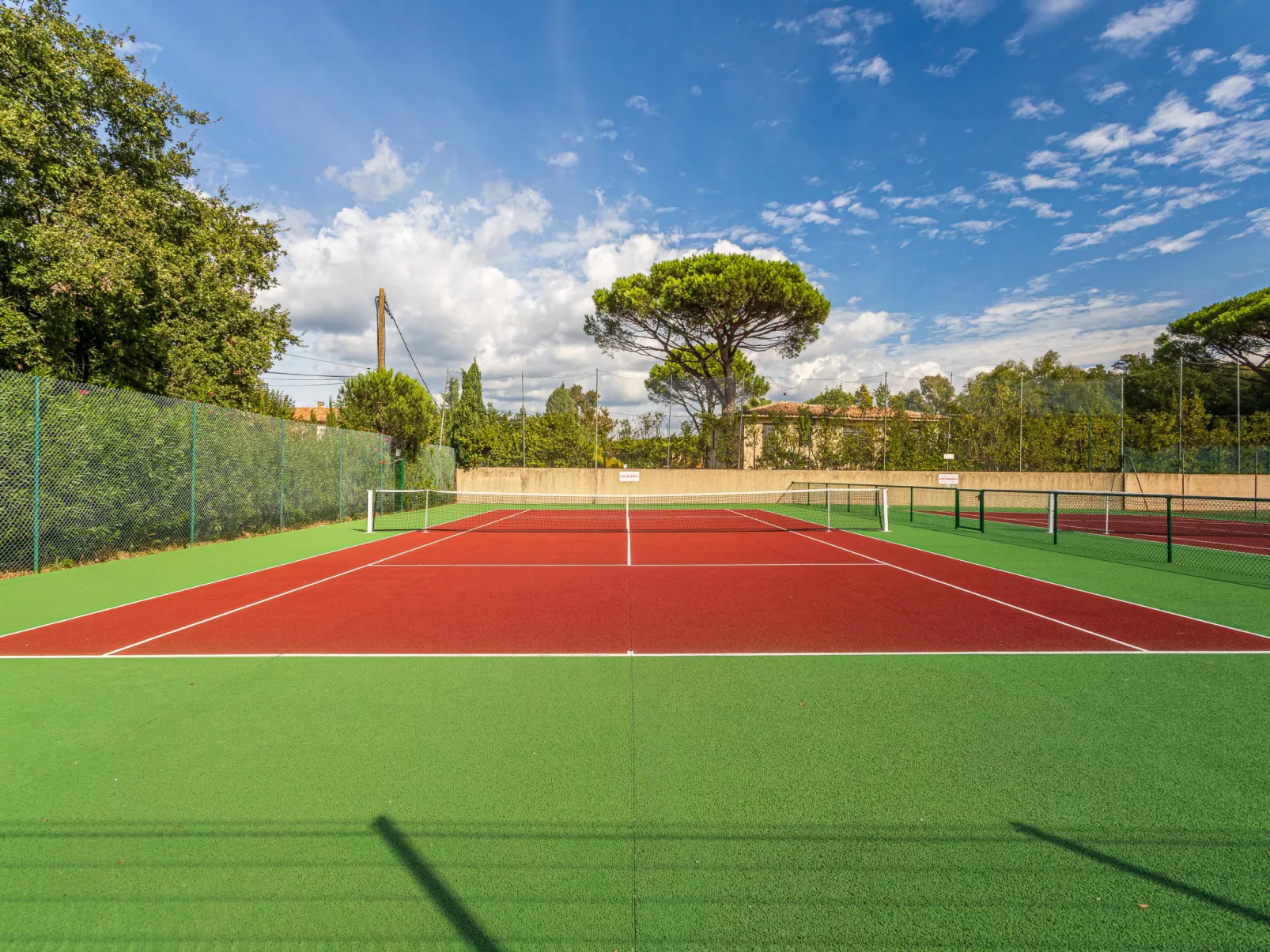 Les Parcs de Gassin-Buiten