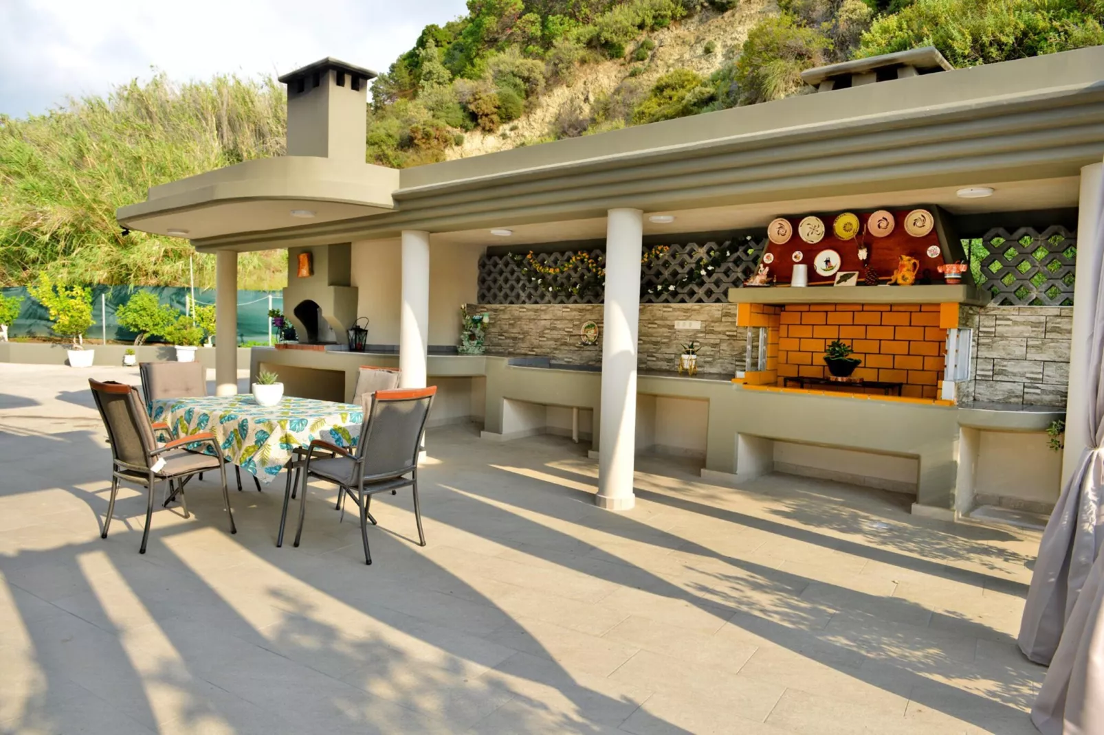 Villa Zambaka-Terrasbalkon