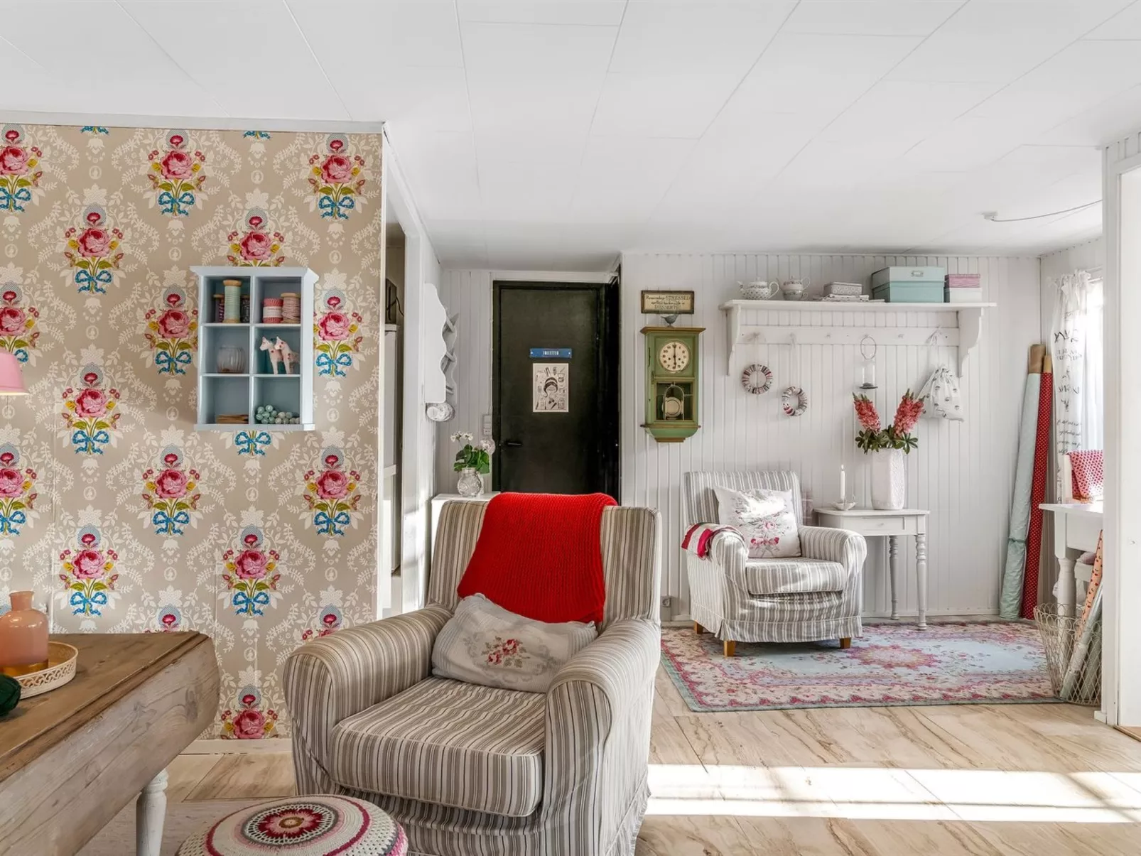 "Kamilla" -  from the sea-Binnen