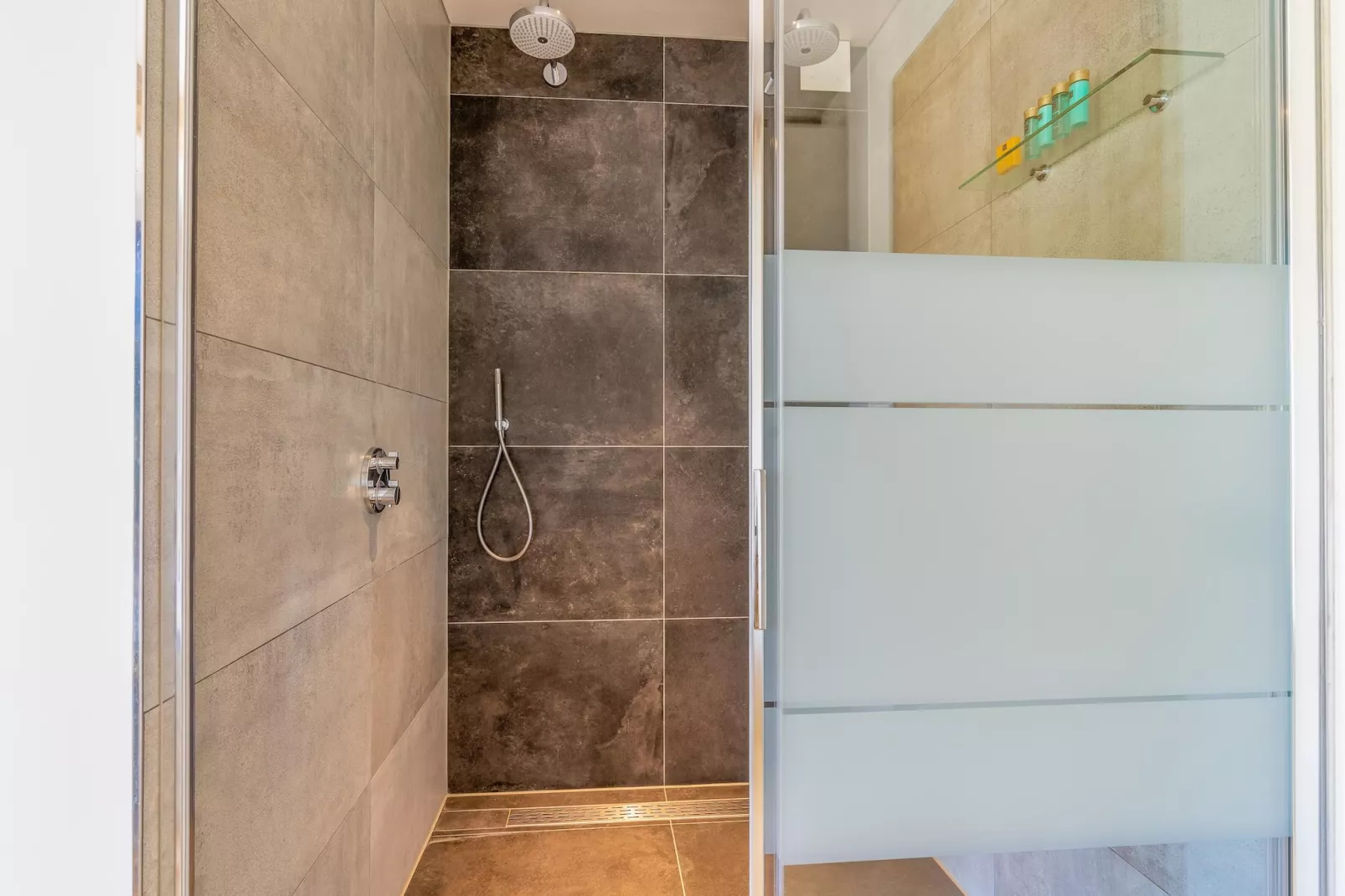 Villa Buytenplaats 193-Badkamer