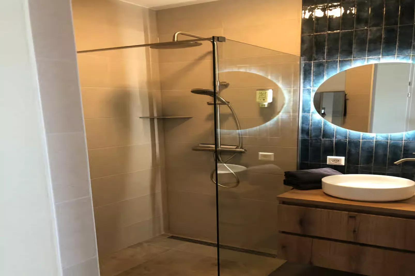 Plein 40 Lodge 11 - New - Badkamer