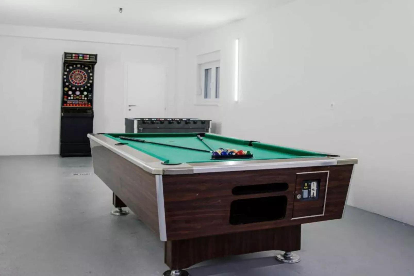 Beautiful Haven Villas - Villa Antonija with Outdoor Pool-Binnen