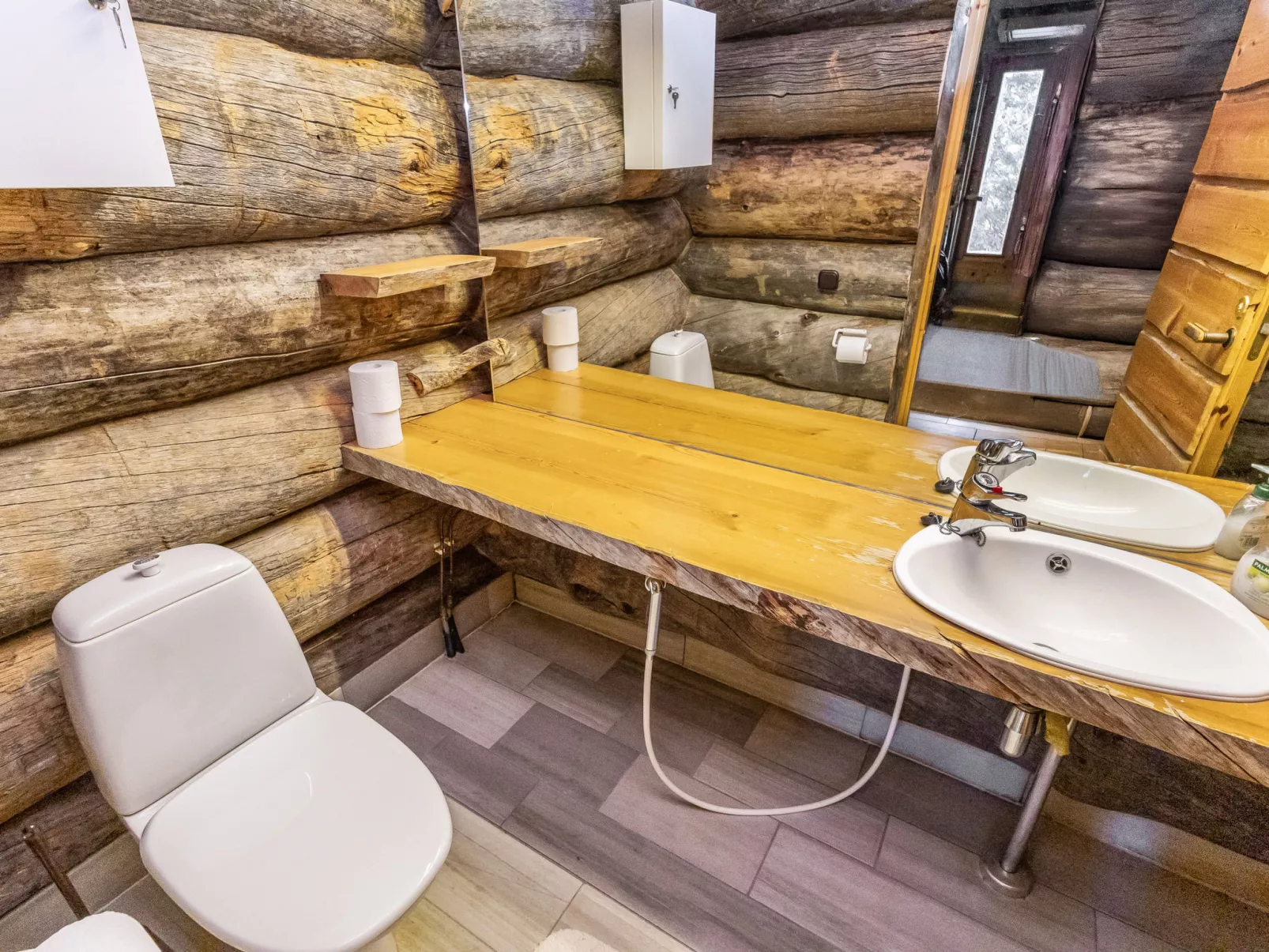 Rukan kelohuvila-Binnen