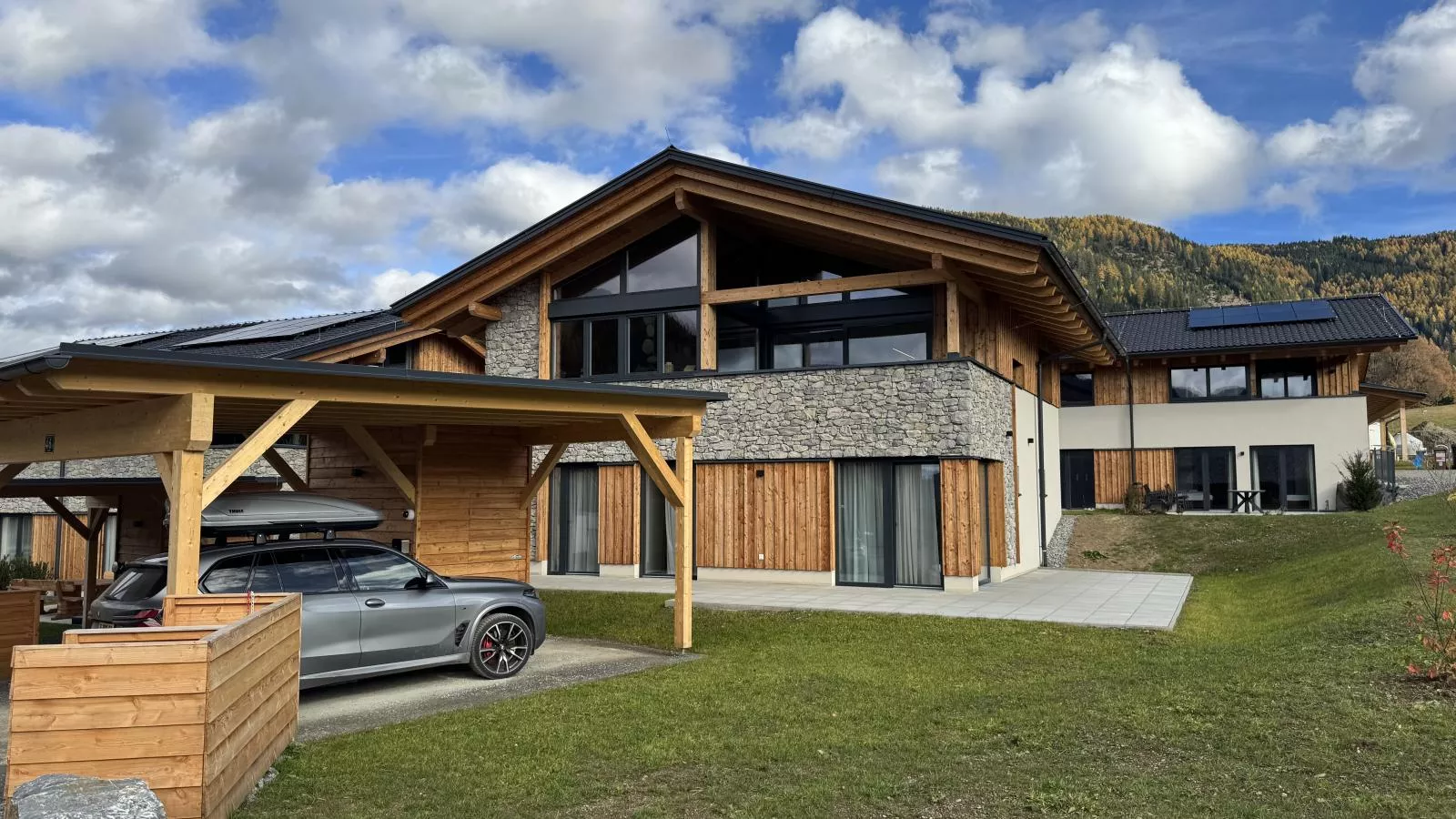 Birdie Lodge-Buitenkant zomer