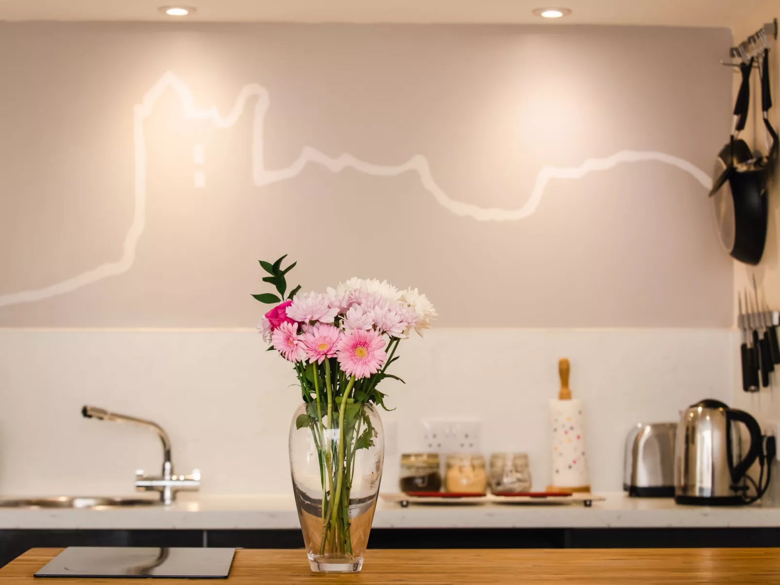 Wayside Bothy-Binnen