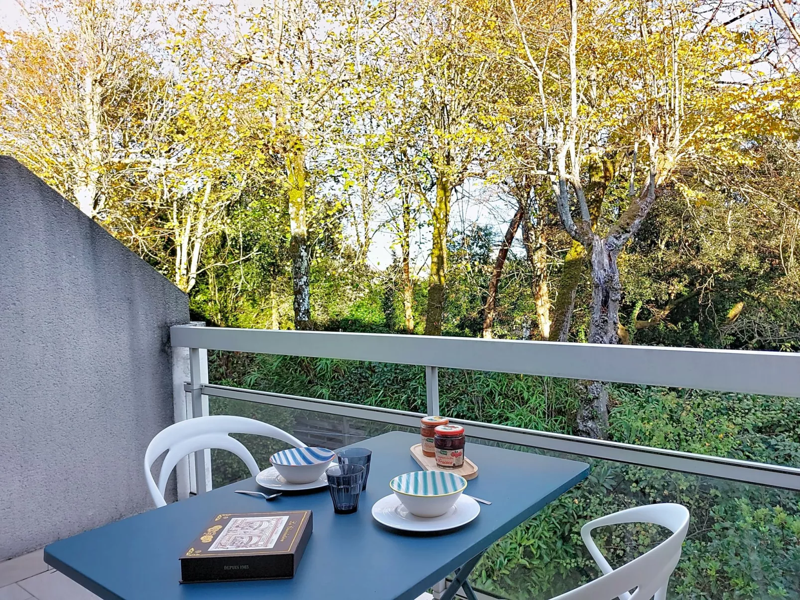 Les Hauts de Nauzan-Buiten