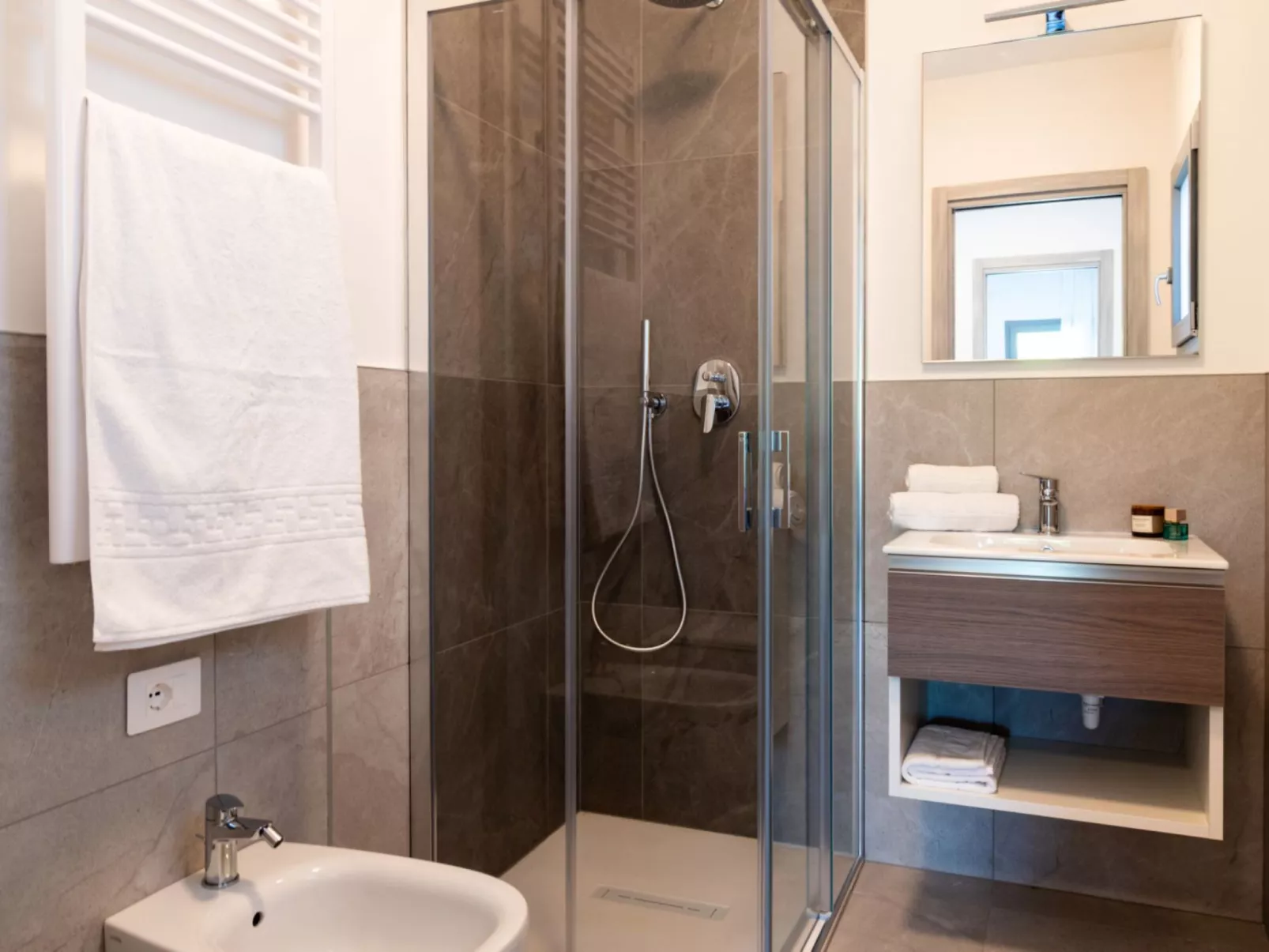 One Life Suites-Binnen