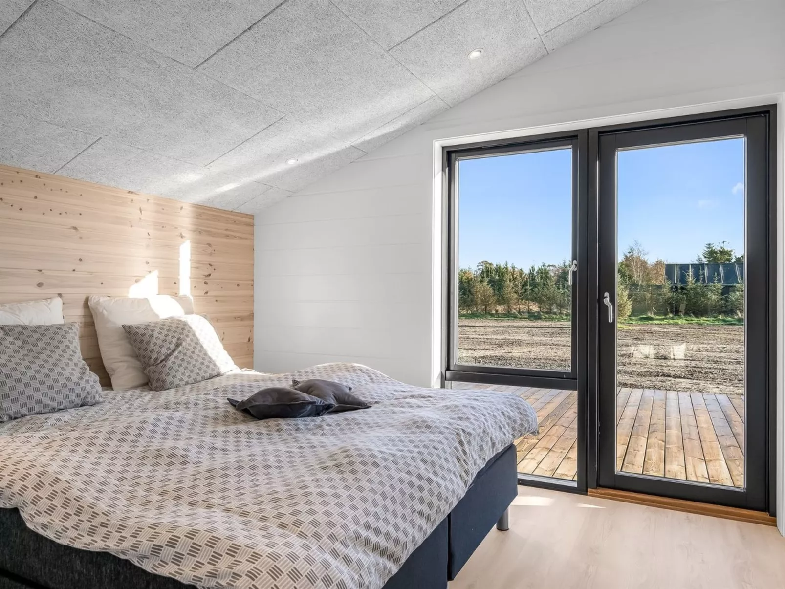 "Daren" - 700m from the sea-Binnen