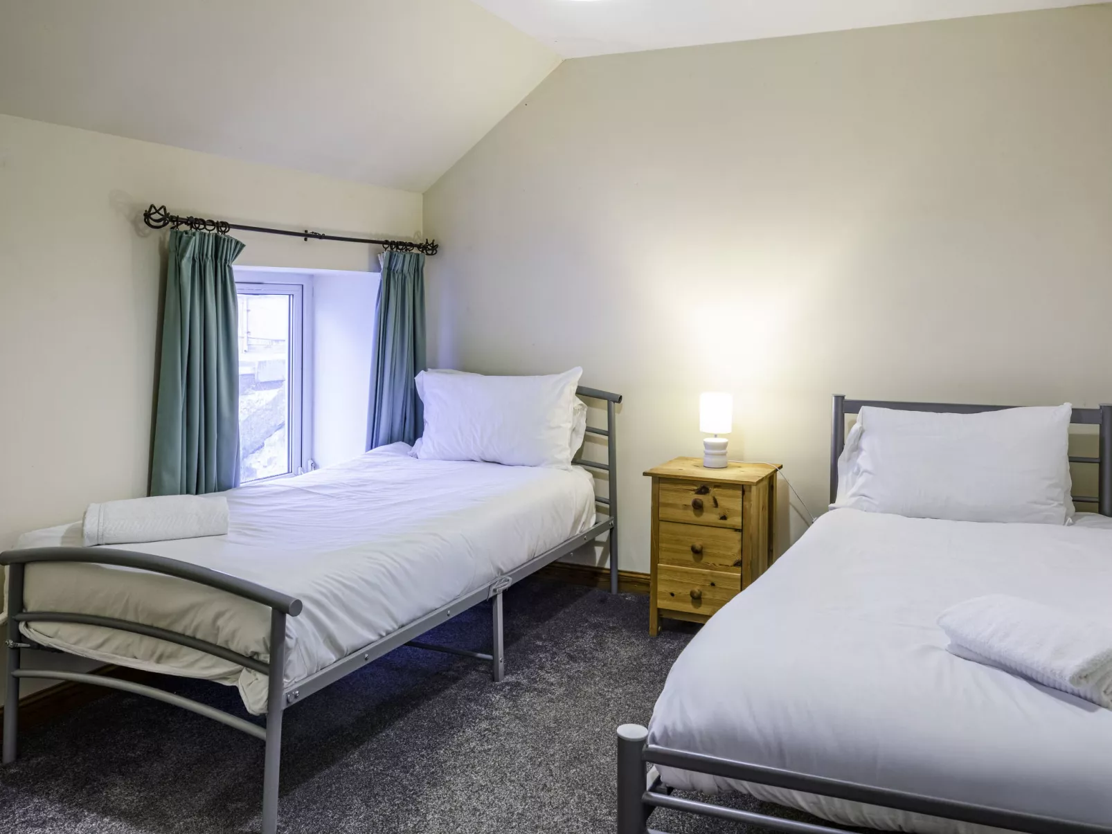 Pitgaveny Apartment-Binnen