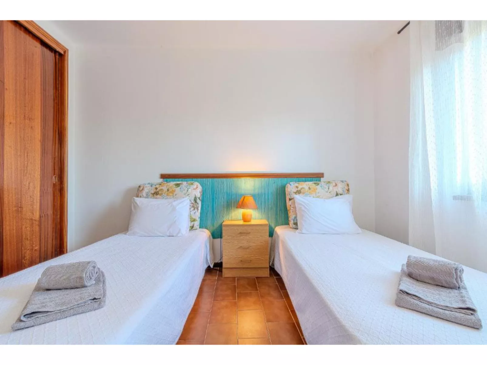 Ivone - Sunny Way-Binnen