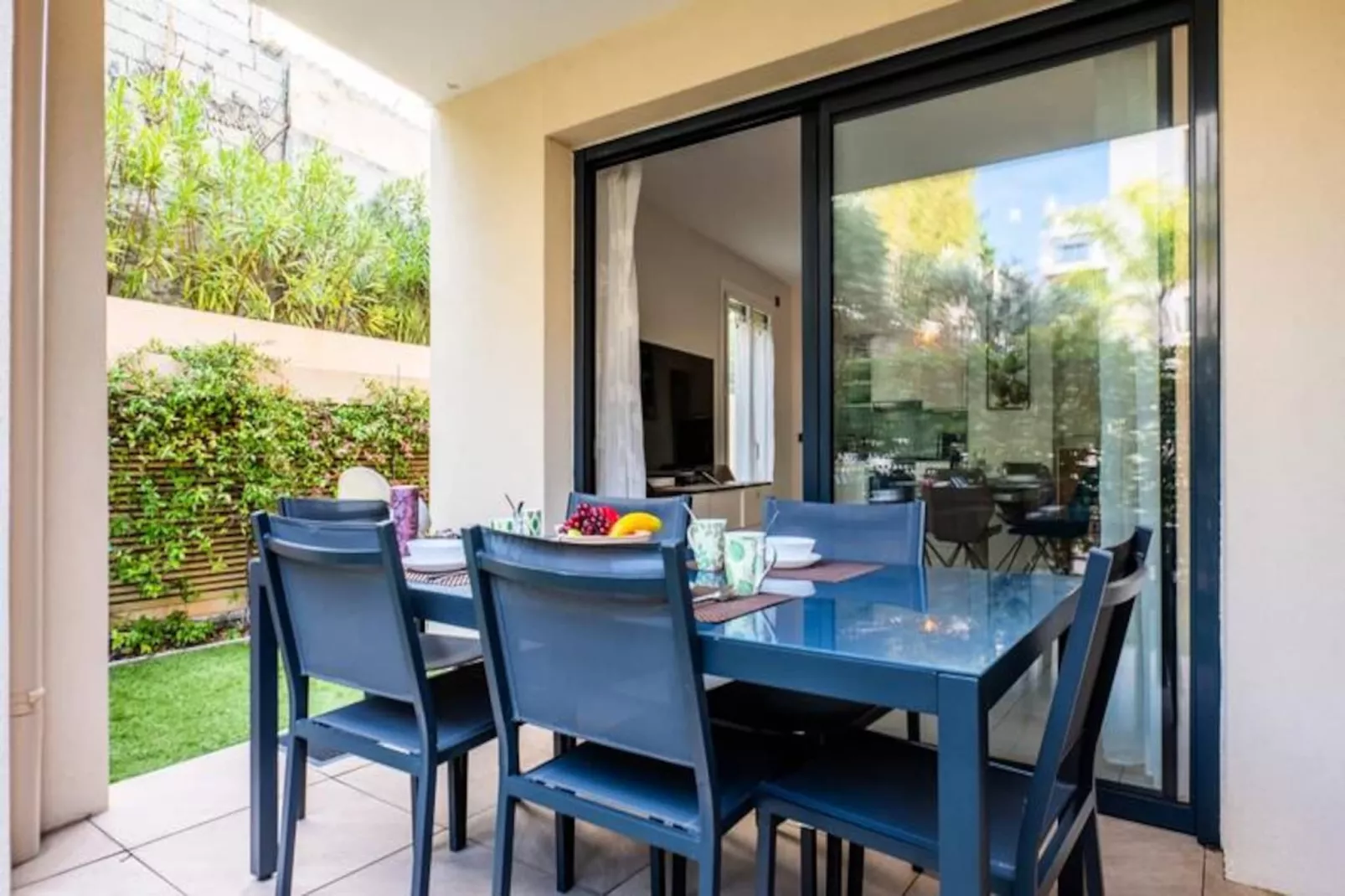 Résidence Rez-de-jardin Palm Beach, Piscine, Plages à Pied-Niet-getagd